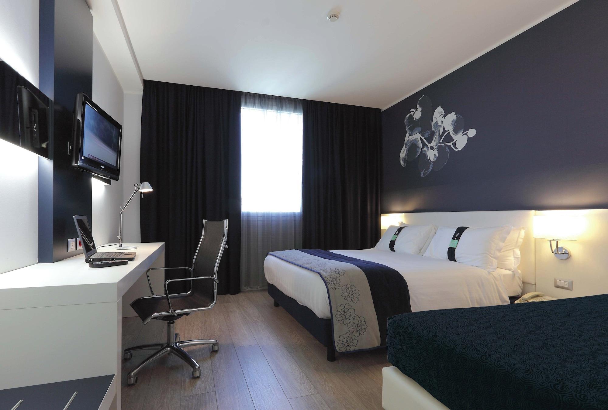 Habitación Holiday Inn Milan Nord Zara by IHG