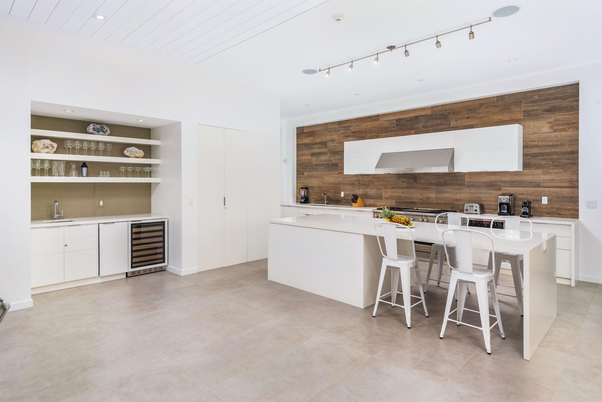 Vista Lobby Beach Enclave