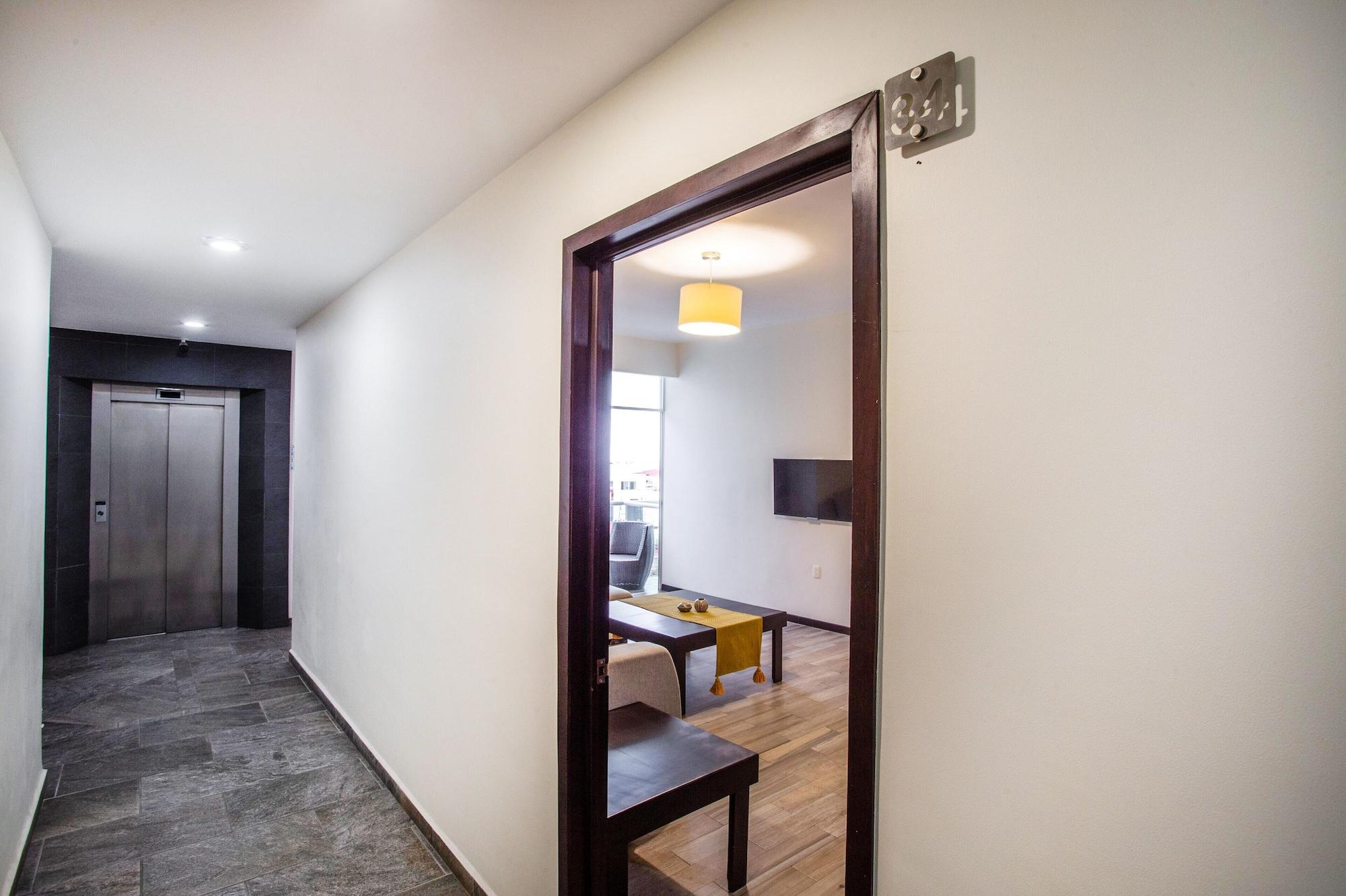 Varios Blaze Hotel & Suite Vallarta