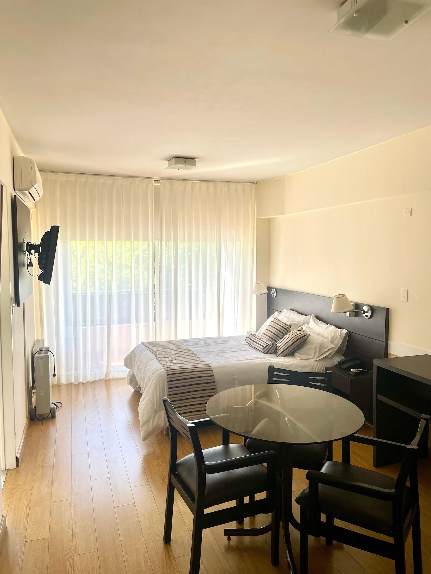 Habitación Golf Tower Suites & Apartments