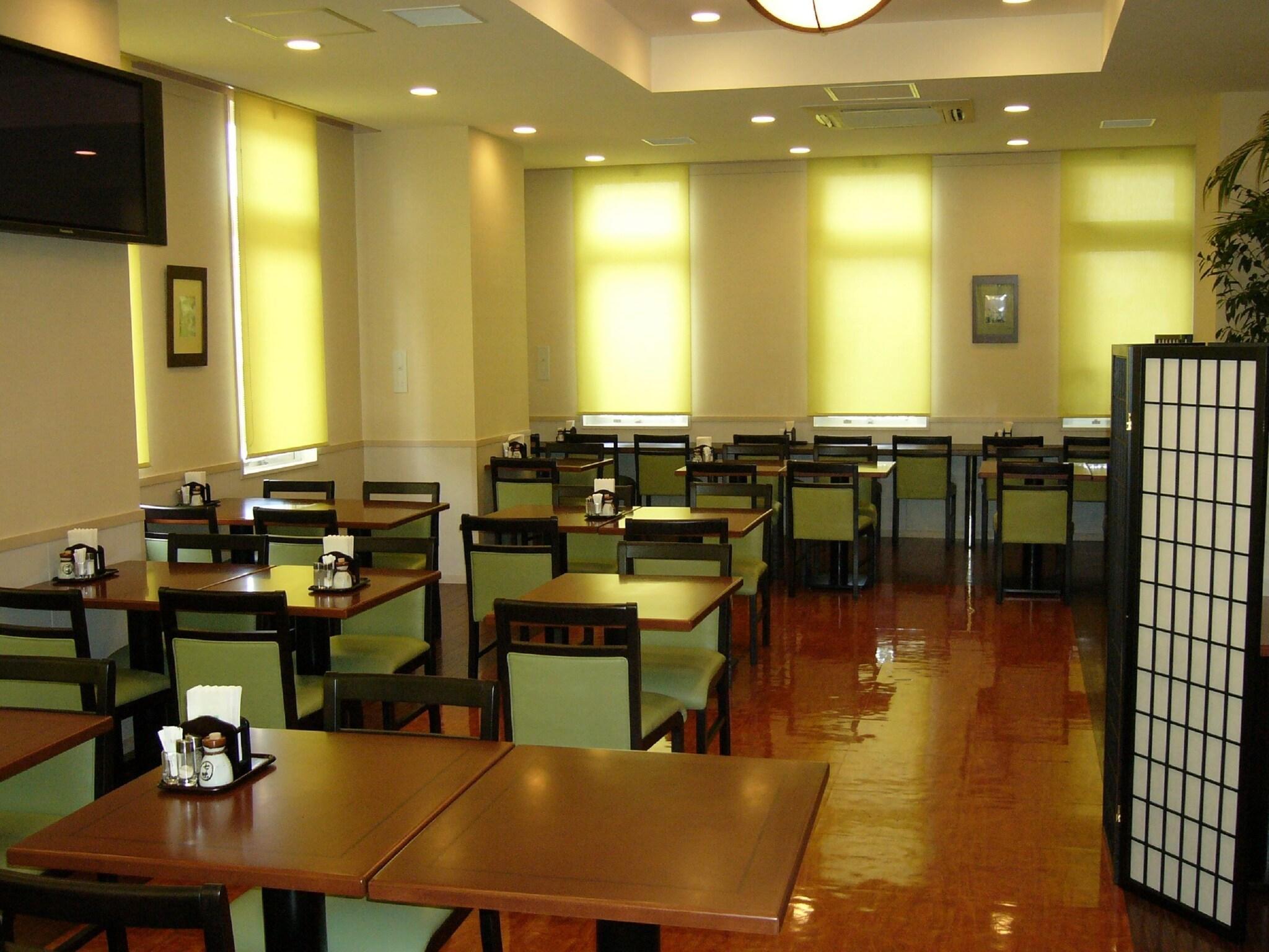 Restaurant Hotel Route Inn Honjo Ekiminami