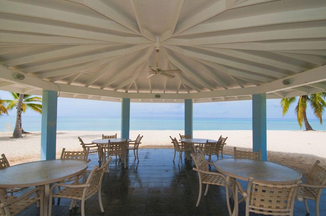 Restaurant Silver Sands Condominiums