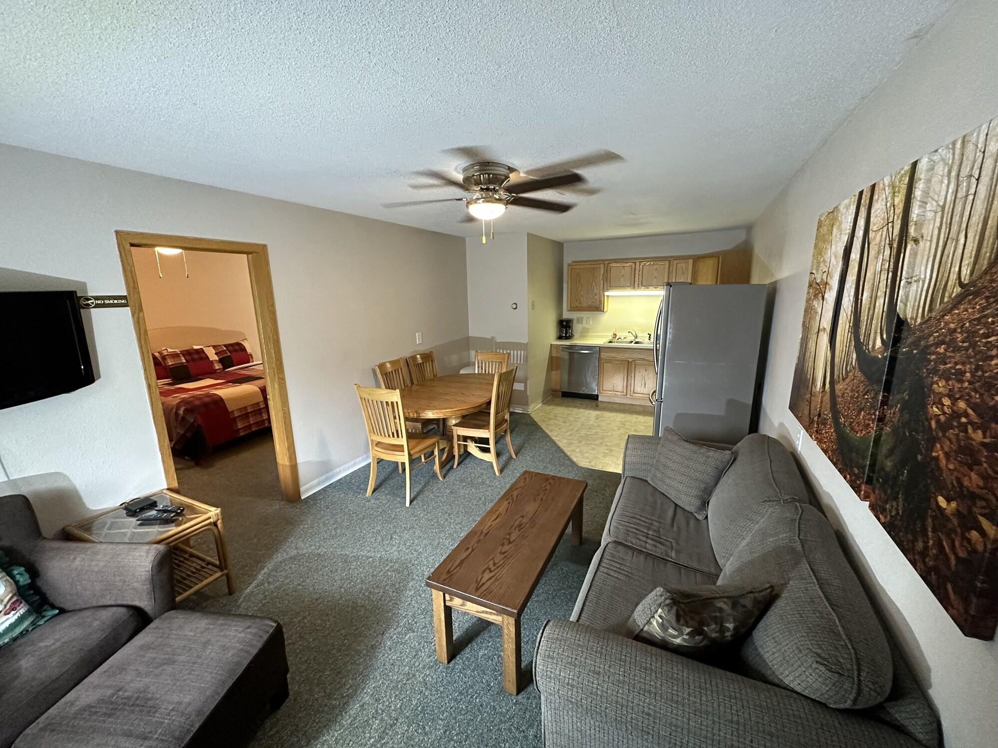 Comodidades del Alojamiento Trails Inn Quadna Mountain Motel & RV