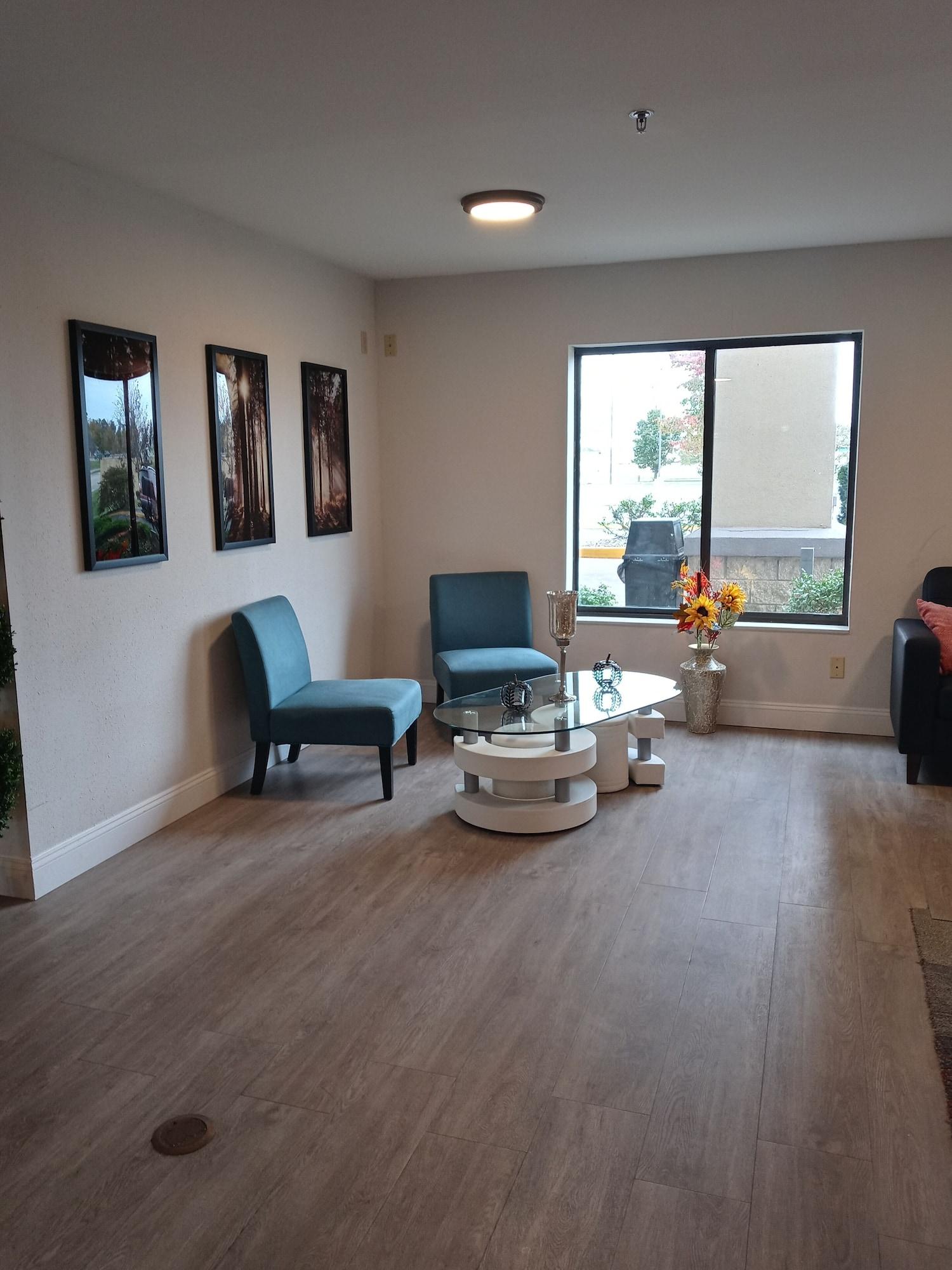 Vista Lobby Clarion Pointe Evansville North