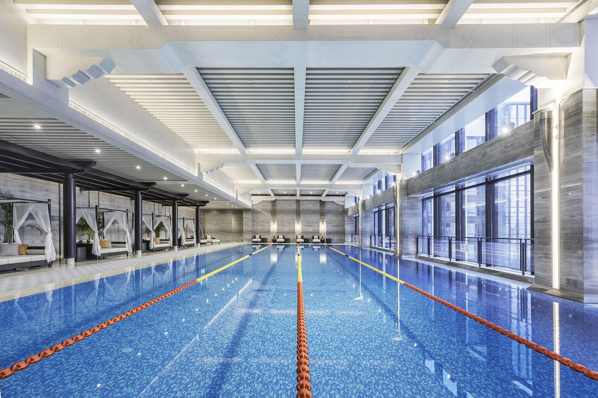 Gimnasio HUALUXE Beijing Xinan by IHG