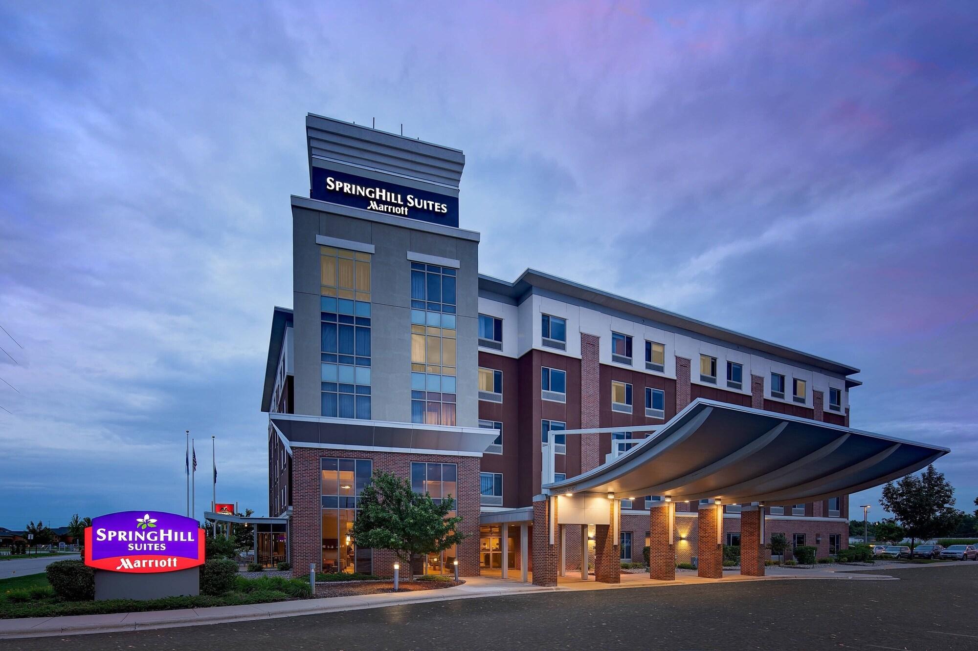 Vista Exterior SpringHill Suites Green Bay