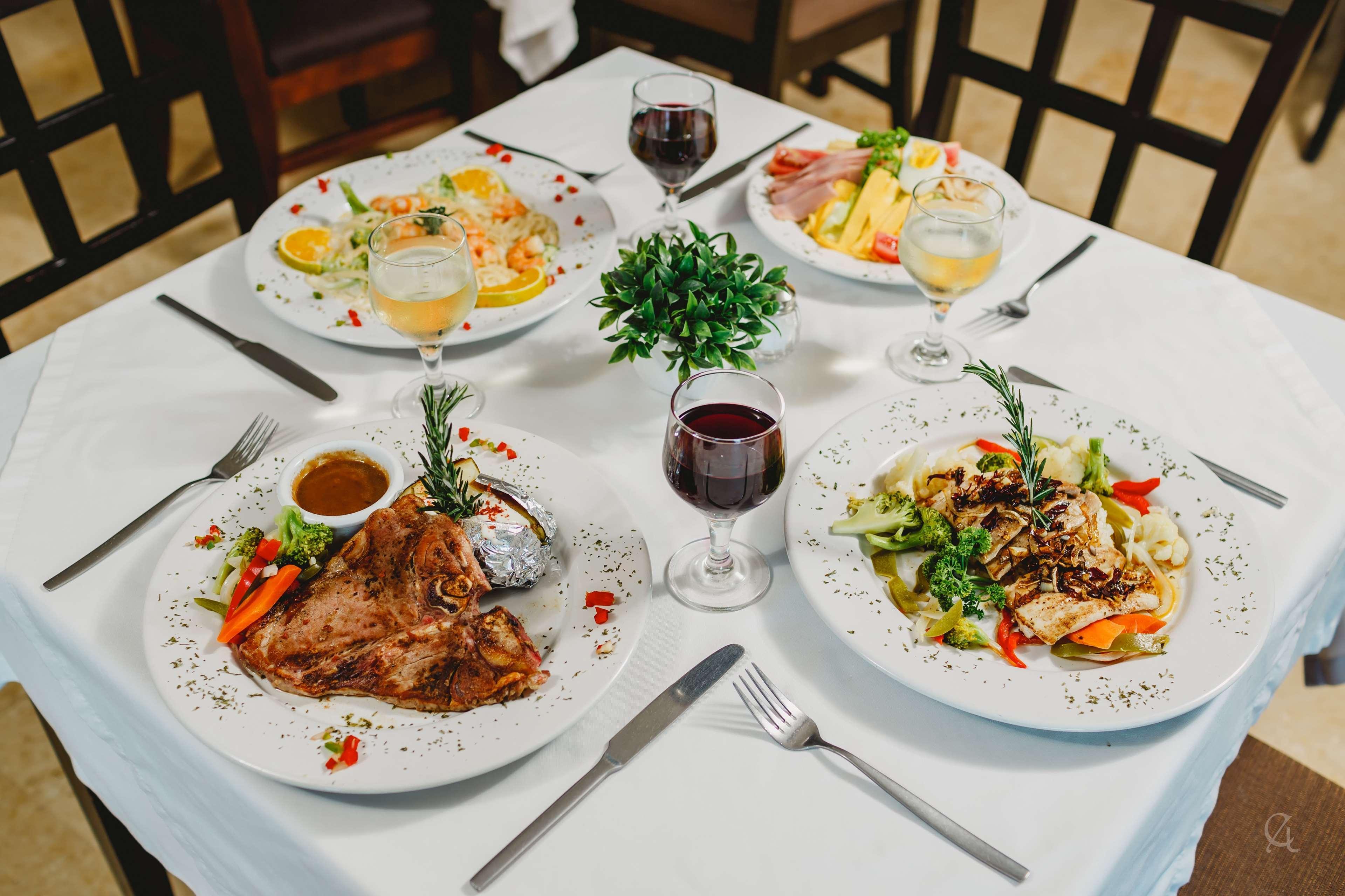 Restaurant Best Western Hotel Posada Freeman Zona Dorada