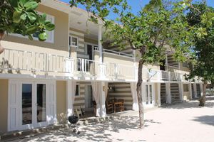 Alojamiento - Moomba Beach Club
