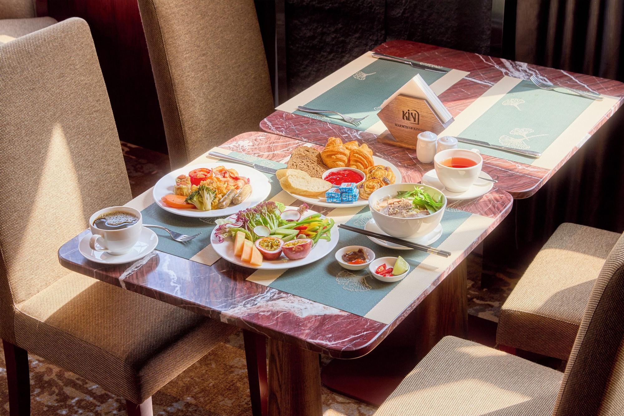 Restaurant Kin Hotel Ly Tu Trong