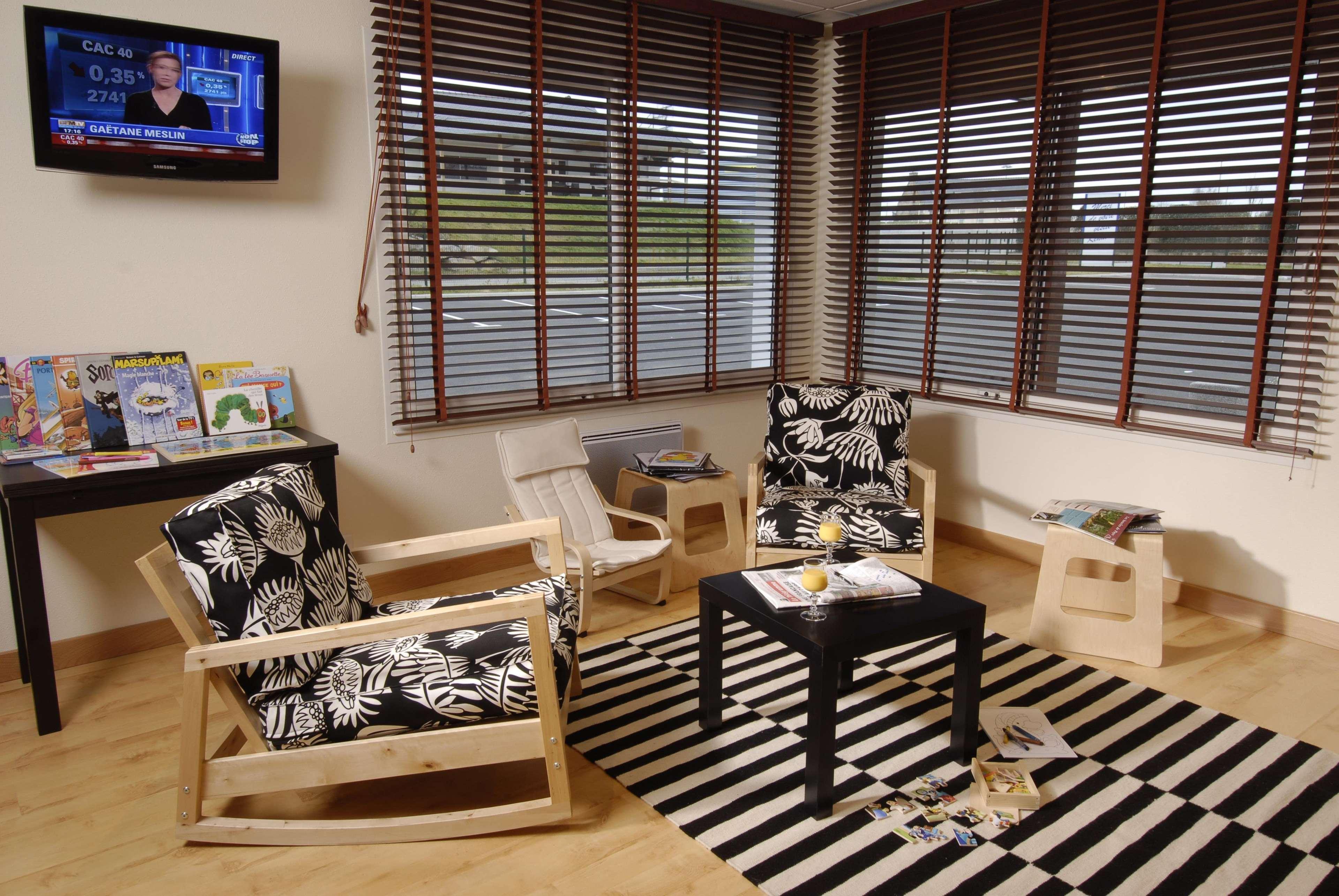 Bar/Salón Kyriad Quimper Pont-l Abbe