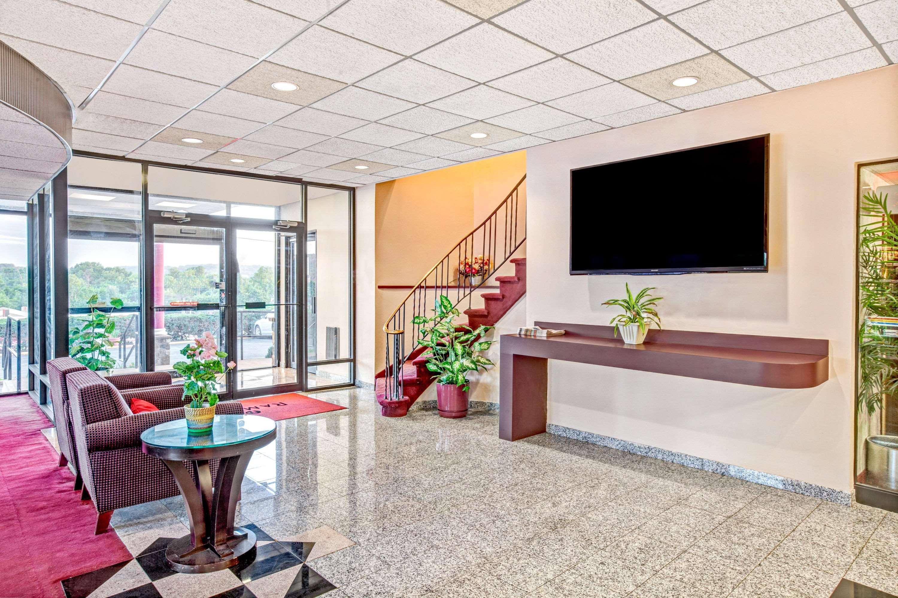 Vista Lobby Ramada by Wyndham Rockaway
