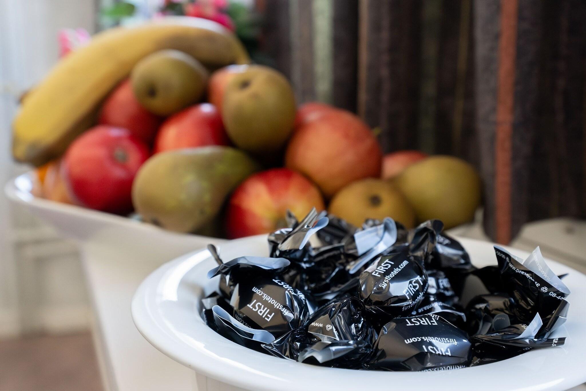 Centro de Negocios First Hotel Statt