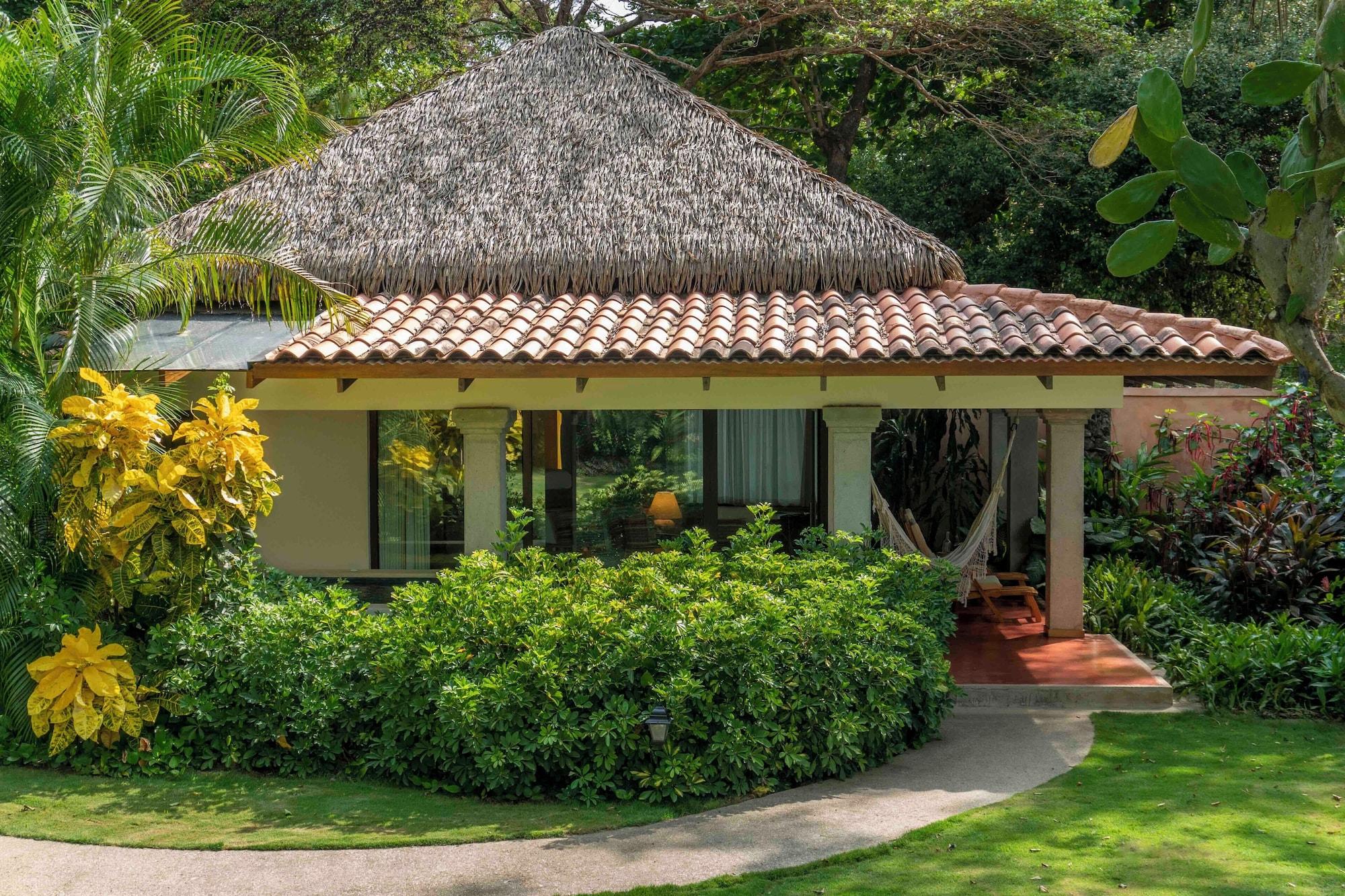 Habitación Capitán Suizo Beachfront Boutique Hotel