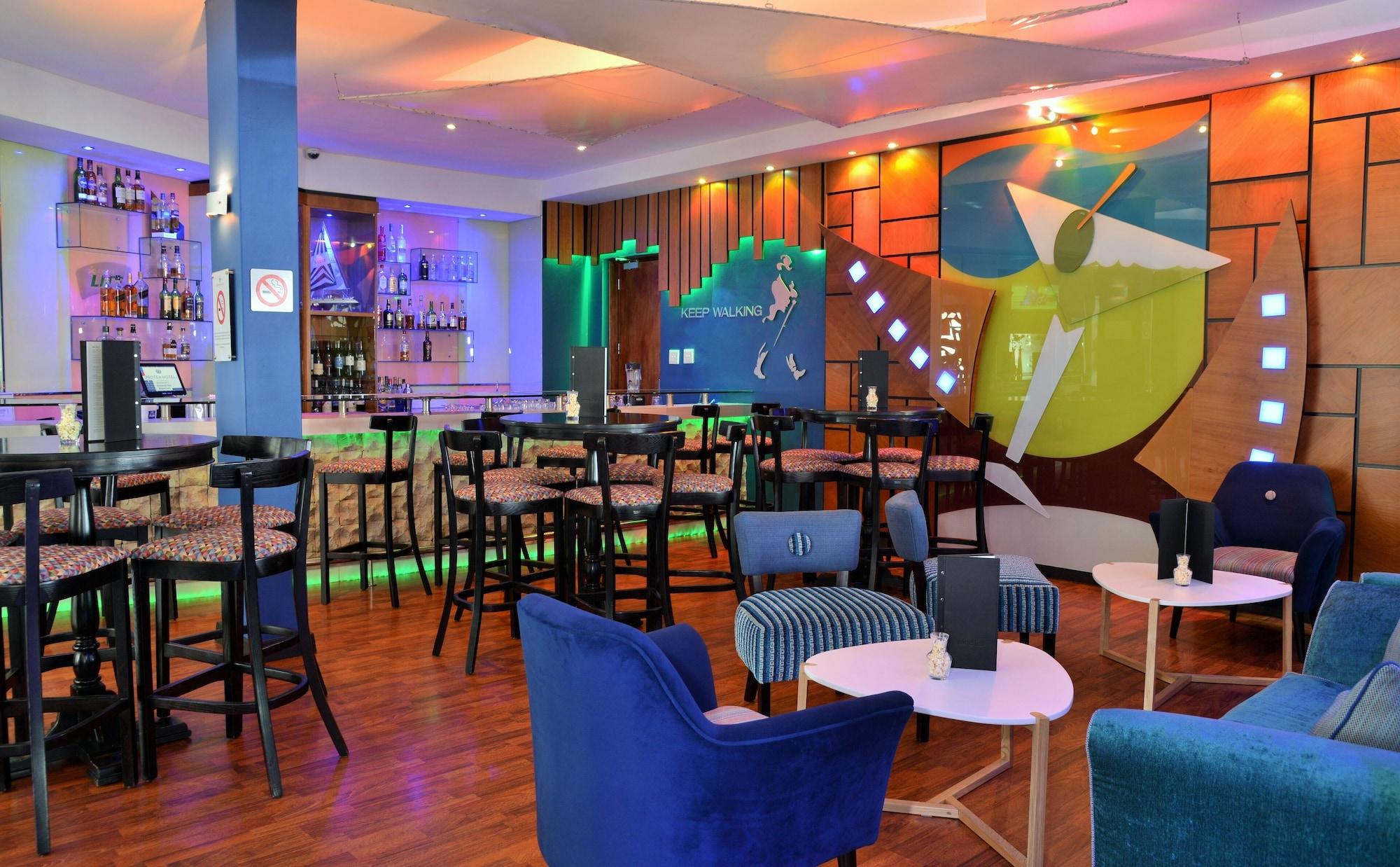 Bar/Salón BON Hotel Waterfront Richards Bay