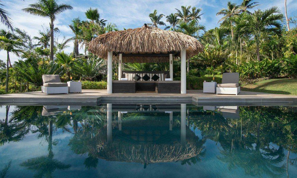 Vista Piscina Raiwasa Grand Villa - All-Inclusive