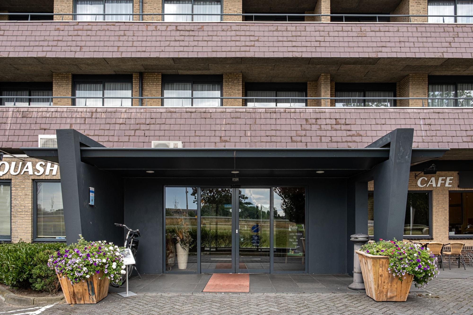 Vista Exterior Hotel Iselmar