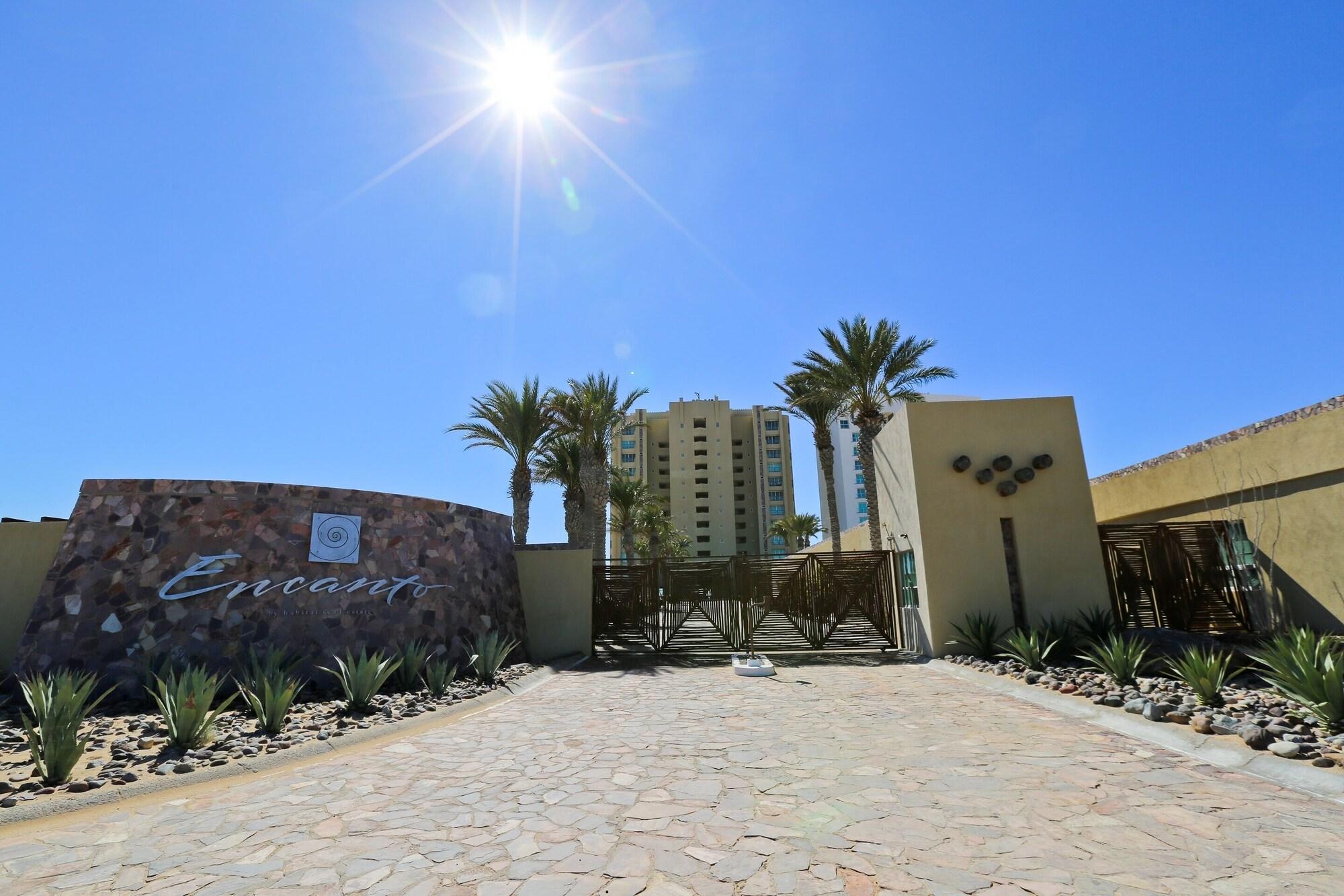 Vista Exterior Encanto Living 0504 -2BR by Kivoya