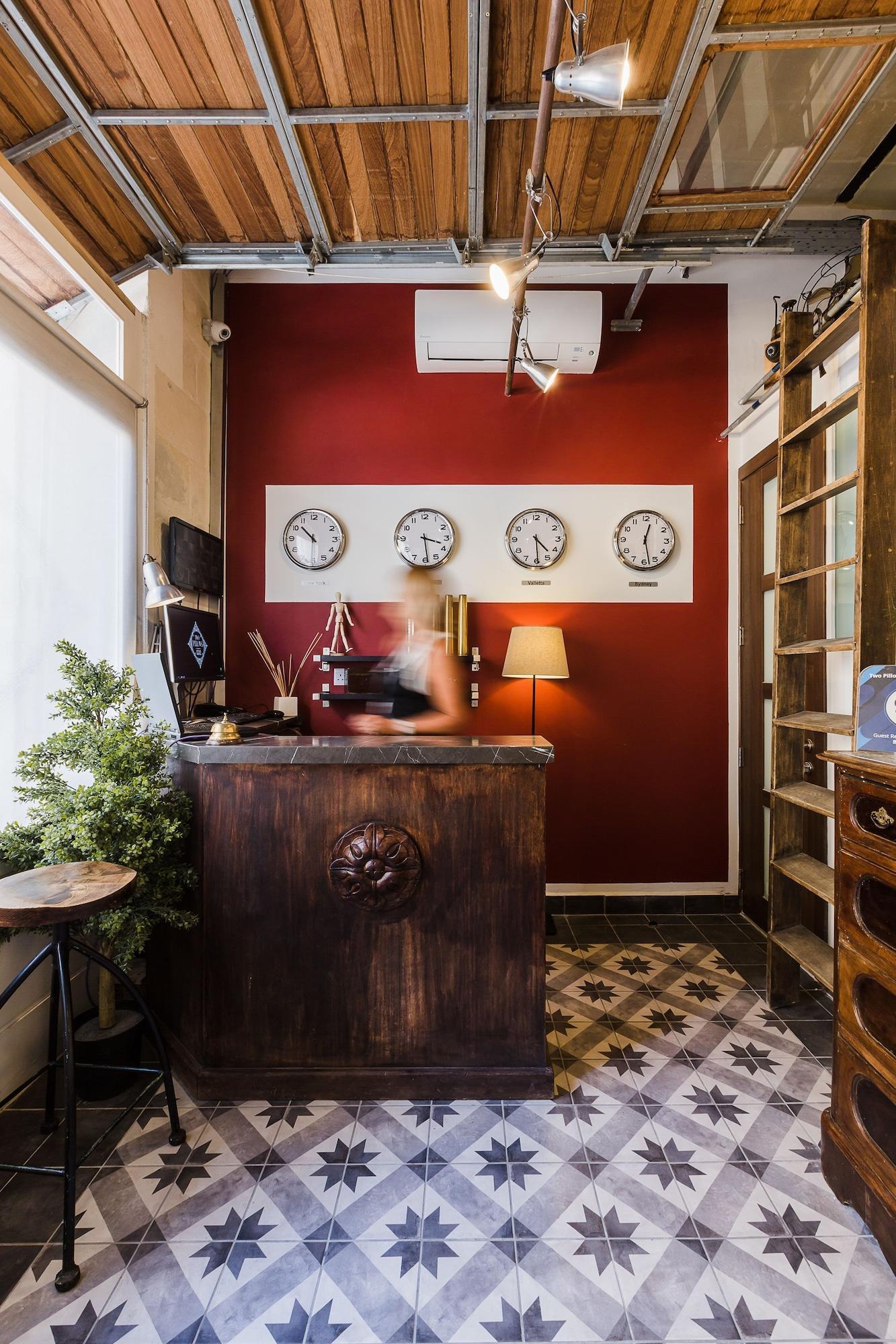 Vista Lobby Two Pillows Boutique Hostel