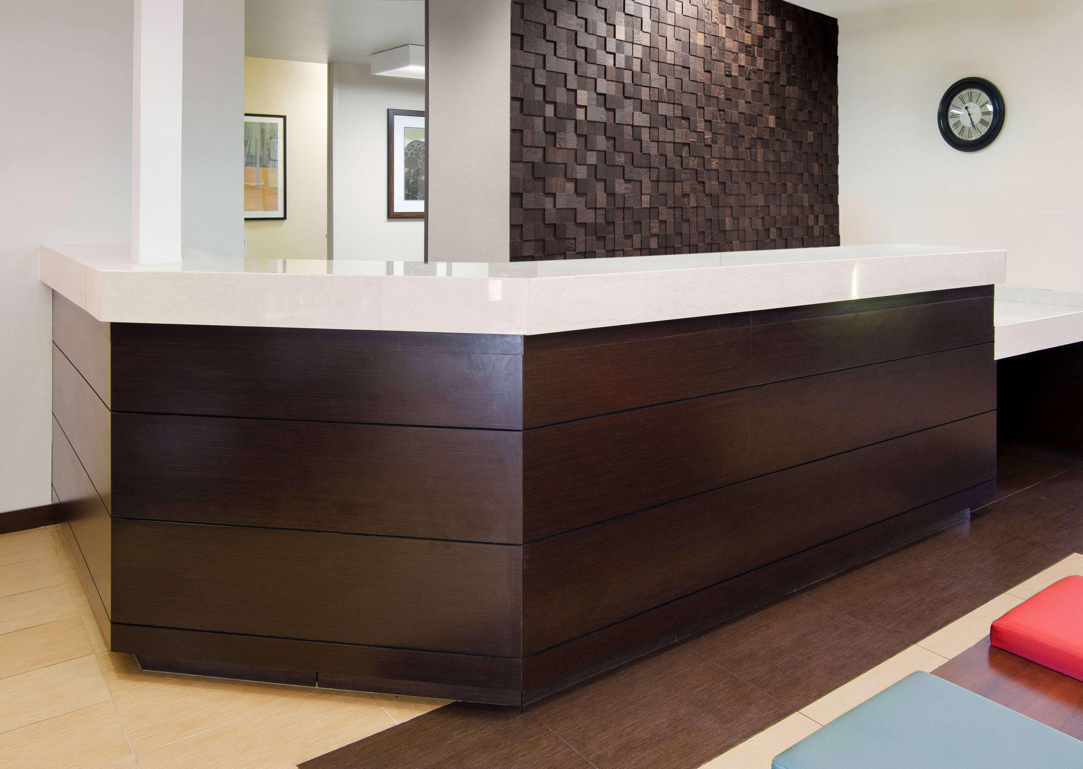 Vista Lobby Sonesta ES Suites Fresno
