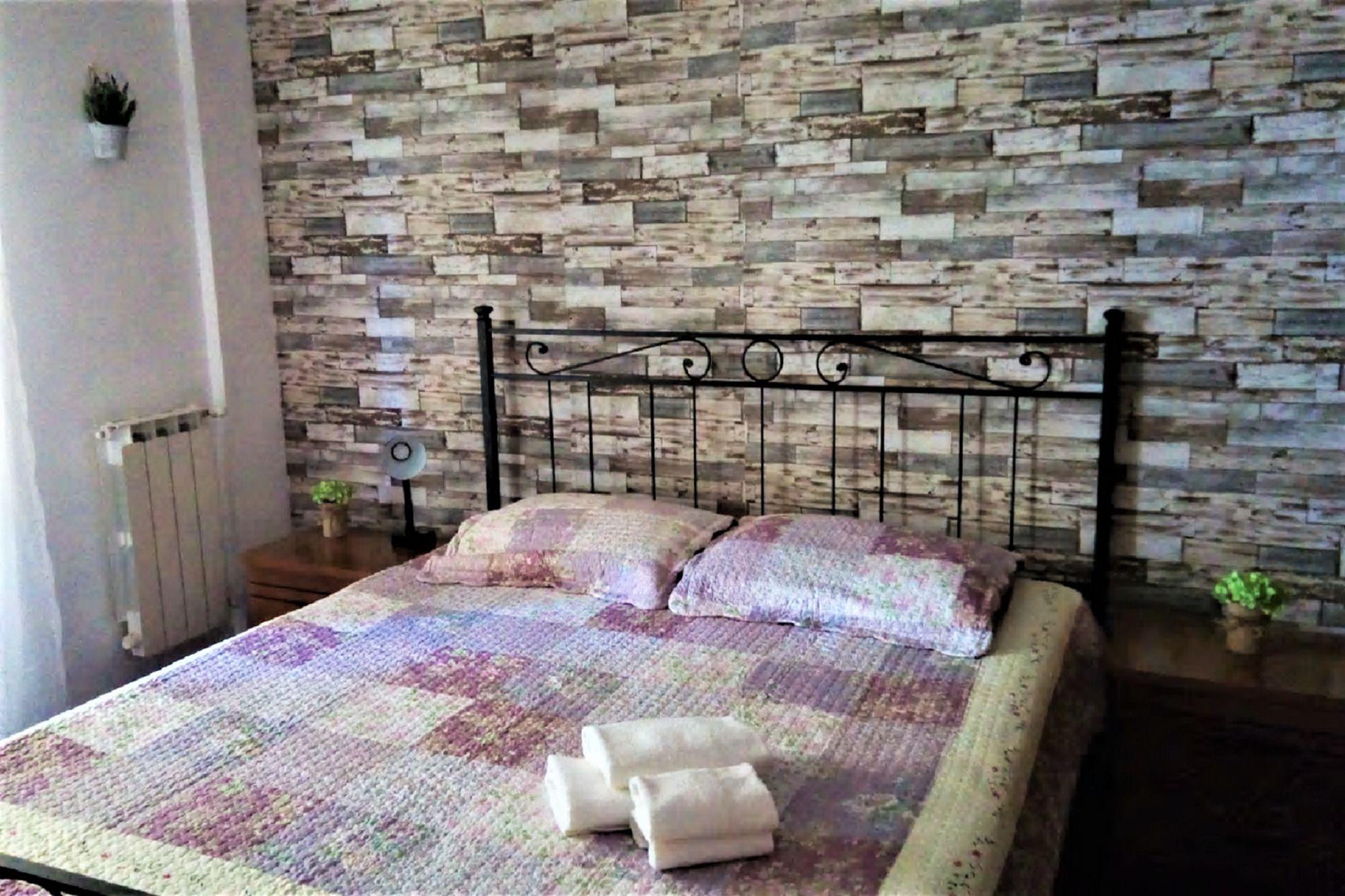 Varios Candy's Room B&B
