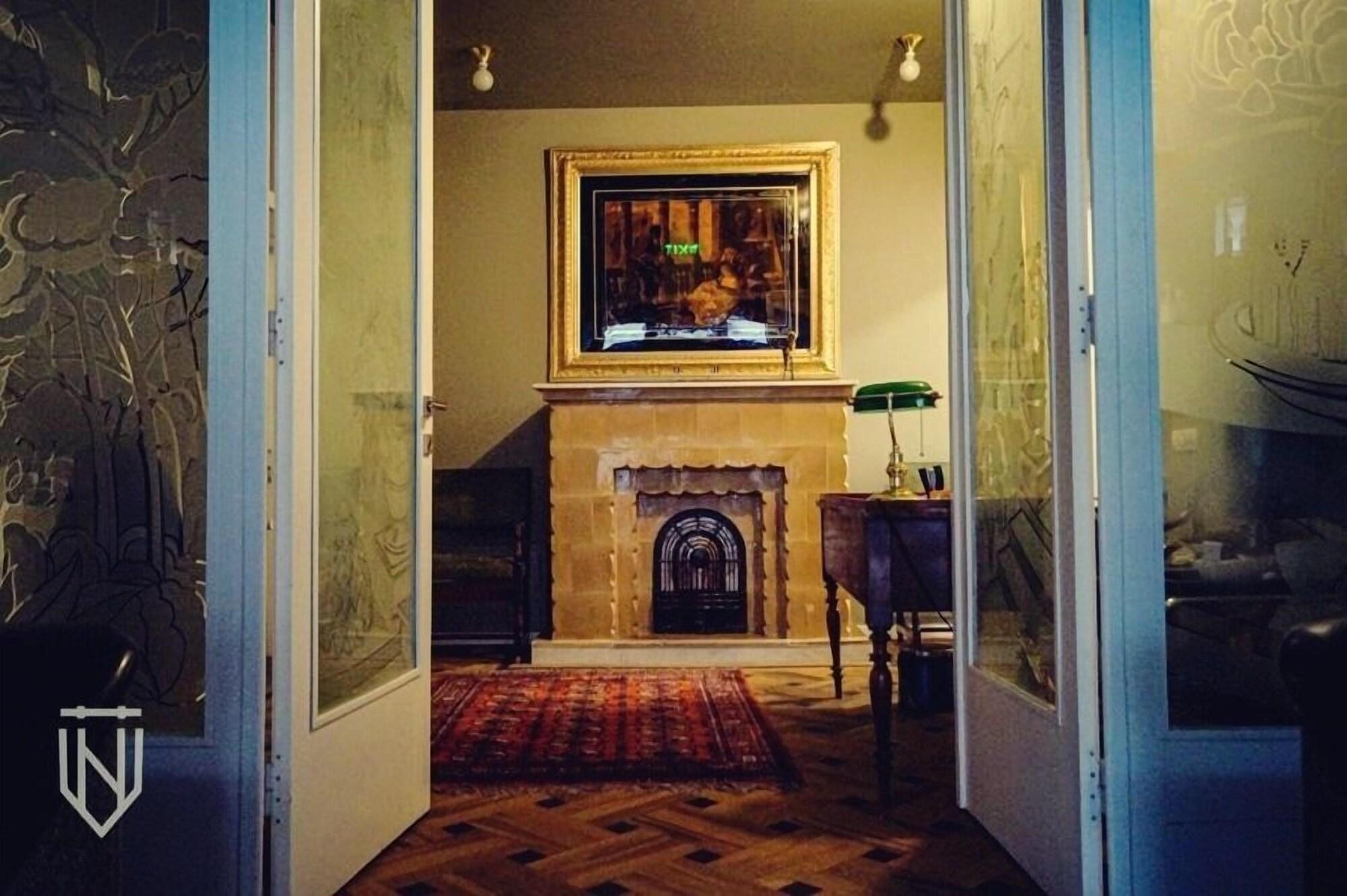 Varios Nobel Boutique