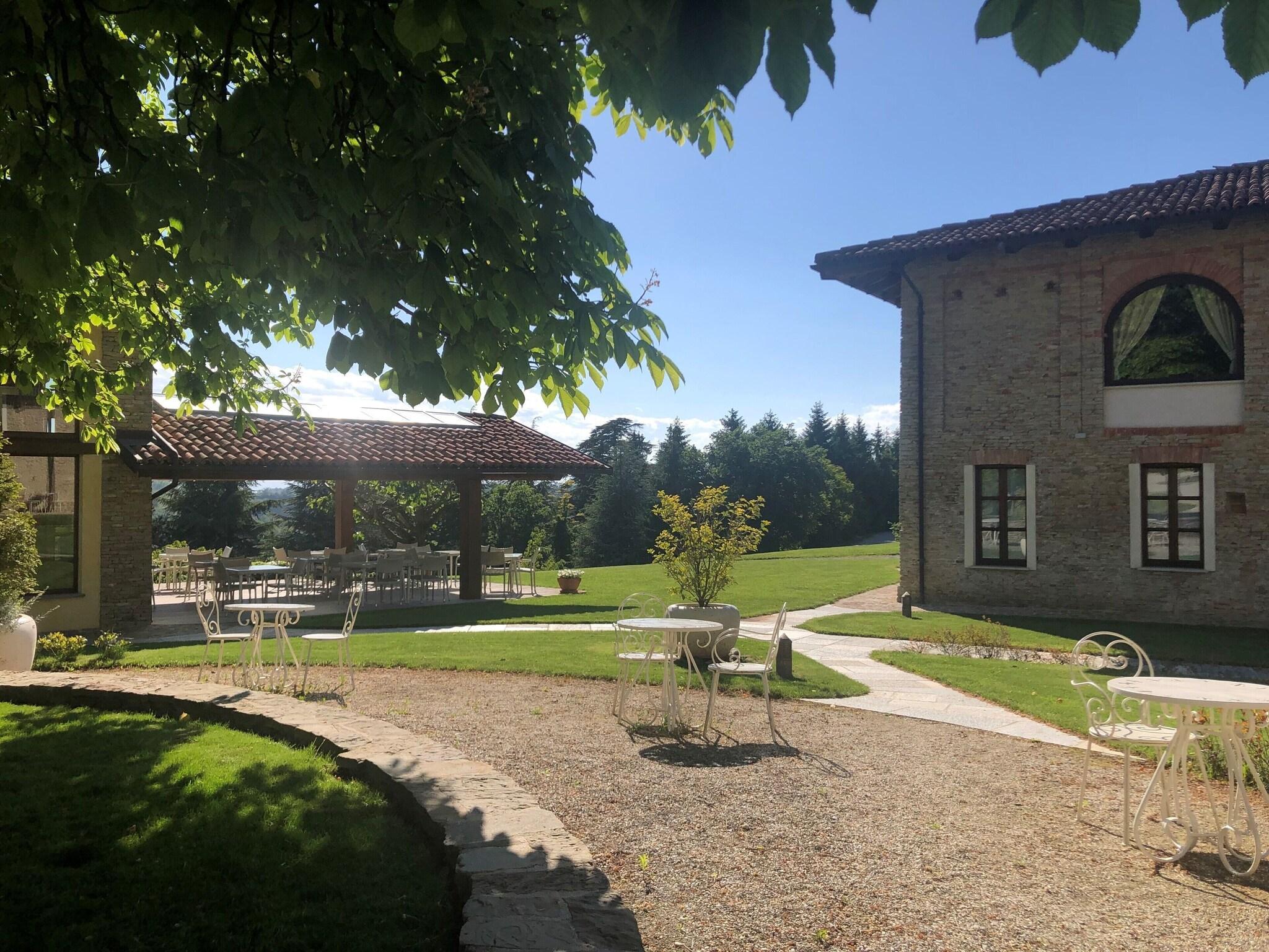 Varios Relais Montemarino