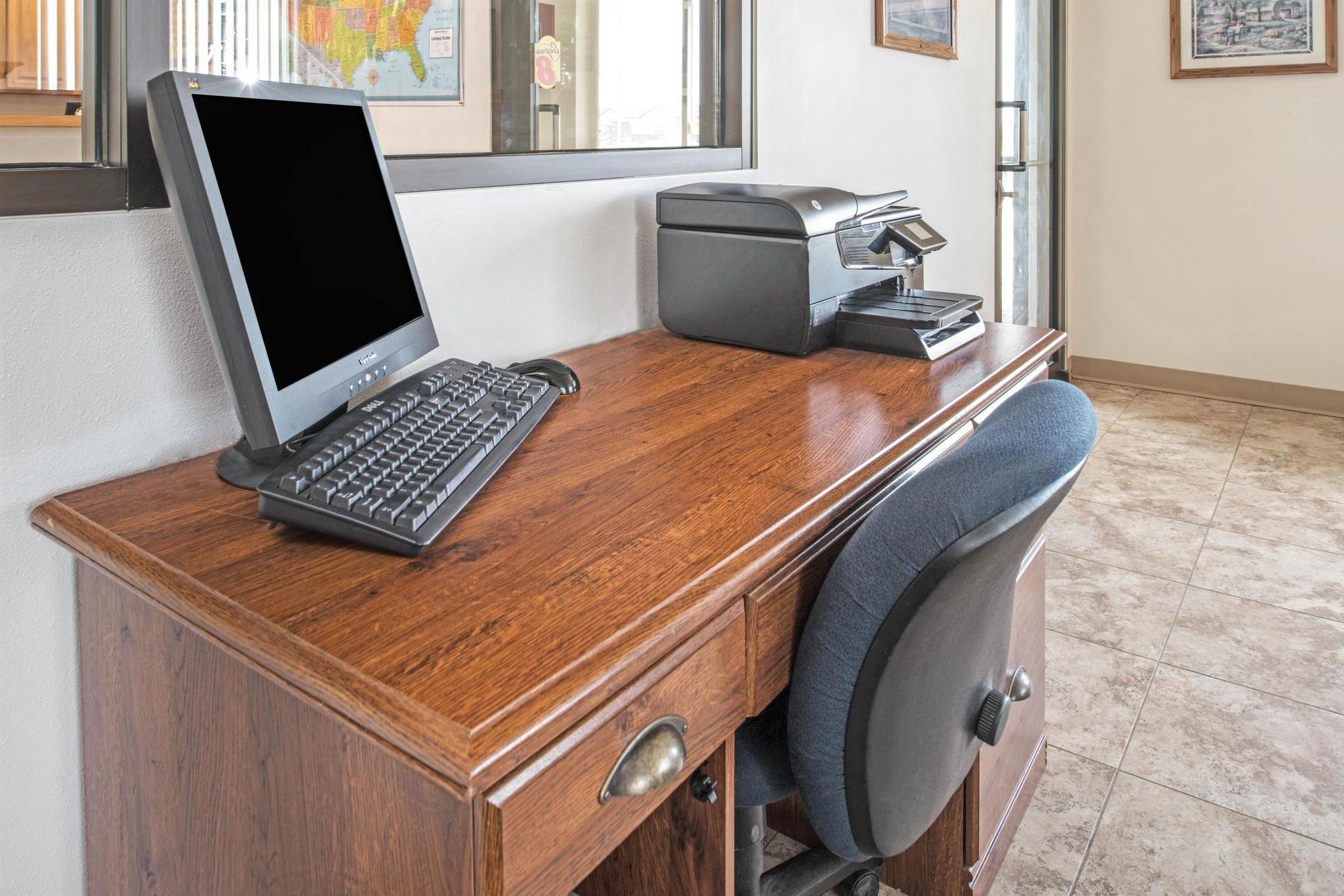 Centro de Negocios Super 8 by Wyndham Nebraska City