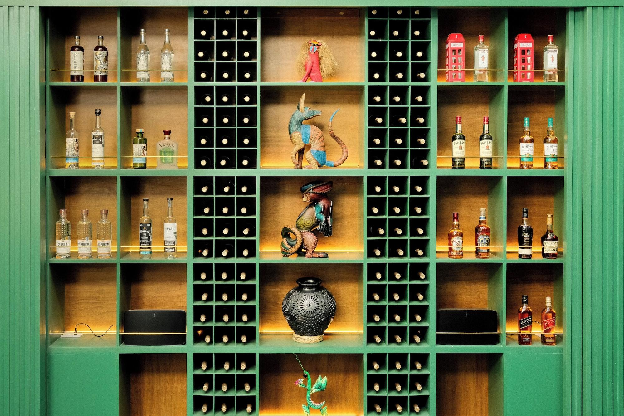 Bar/Salón Luuna de Jade