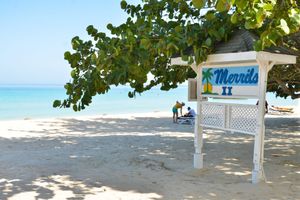 Alojamiento - Merrils Beach Resort II