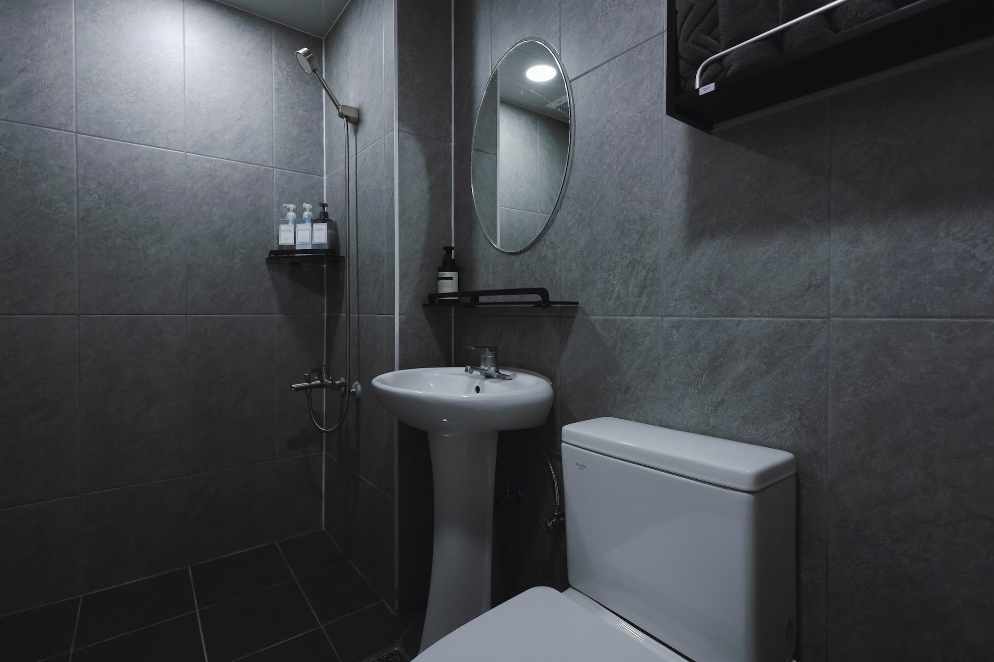 Equipamiento de Habitación INSAENG HOTEL