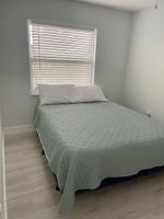 Alquiler Vacacional - Raised home right on the Caloosahatchee River. Come enjoy the water and weather