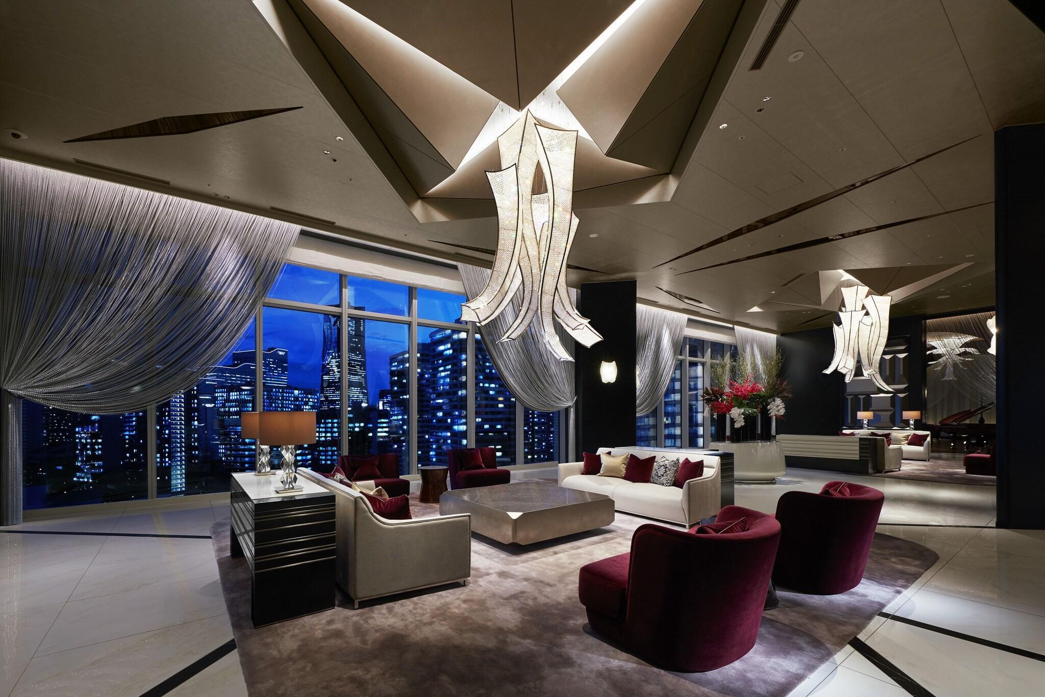 Vista Lobby THE KAHALA Hotel & Resort YOKOHAMA