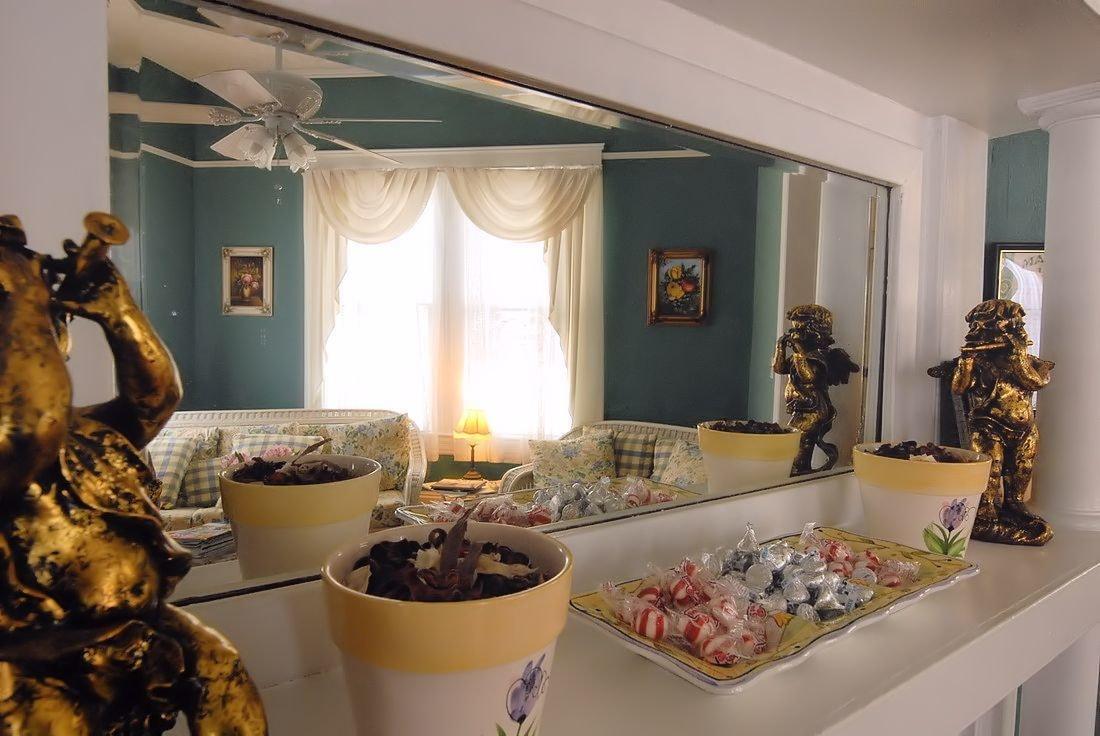 Vista Lobby Coastal Dreams Bed & Breakfast
