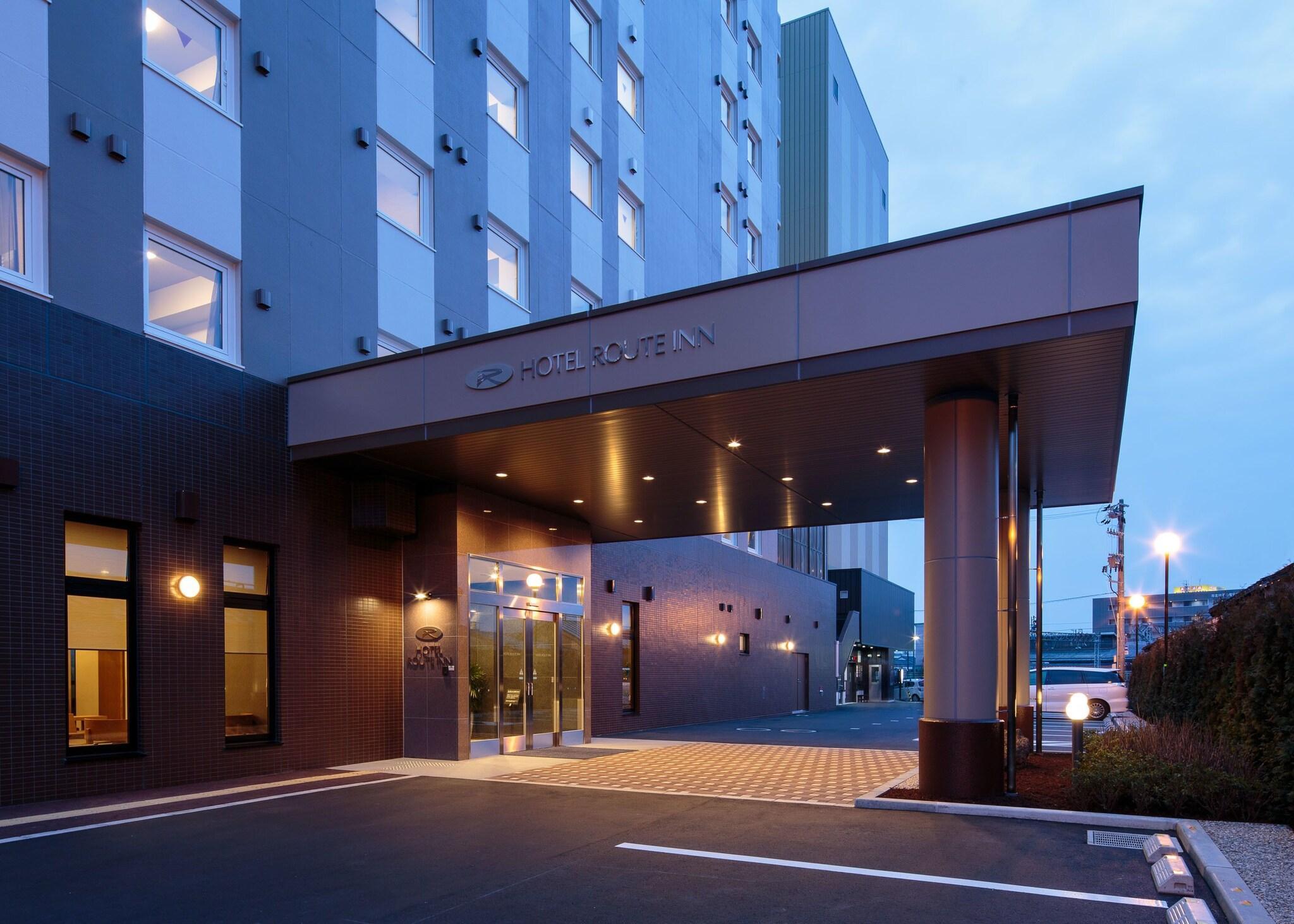 Vista Exterior Hotel Route - Inn Takaoka Ekimae