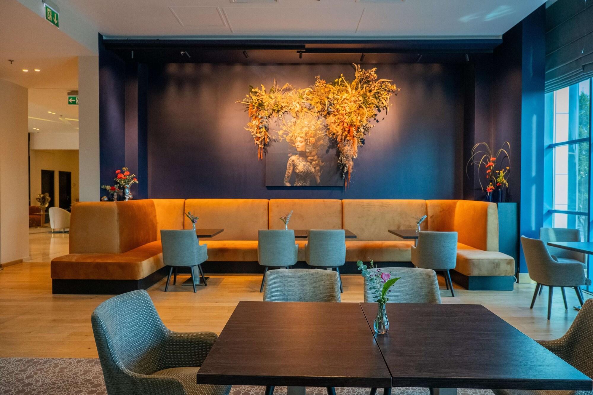 Restaurant DoubleTree by Hilton Hotel Oradea