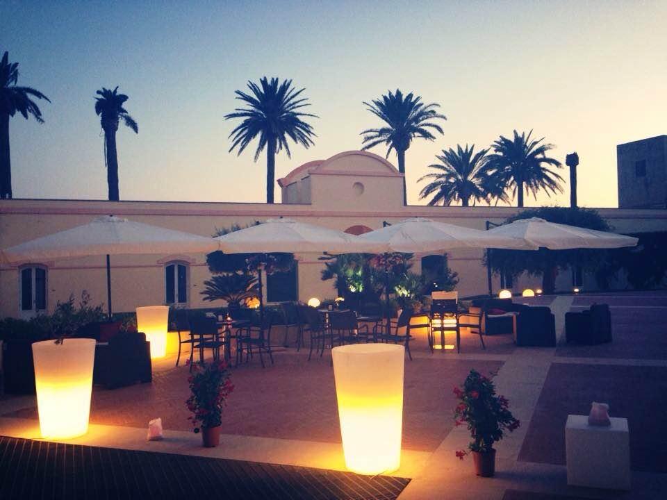 Bar/Salón Mahara Hotel