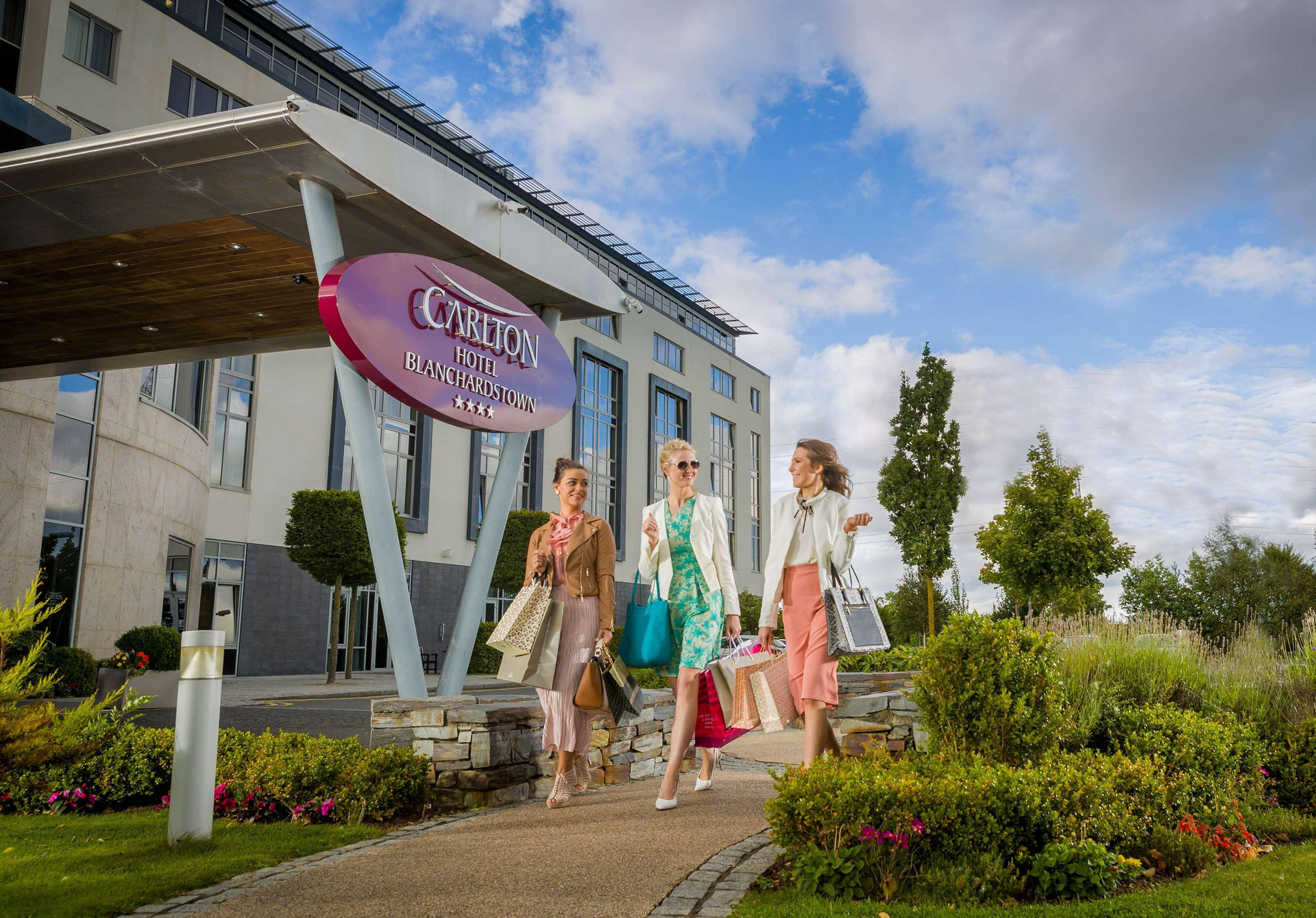 Vista Exterior Carlton Hotel Blanchardstown