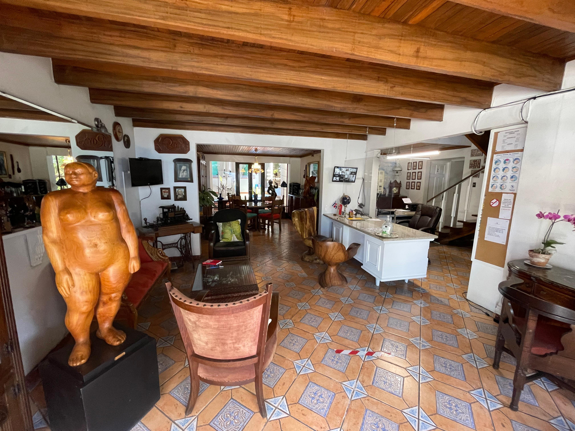 Vista Lobby Hotel Ave Del Paraiso