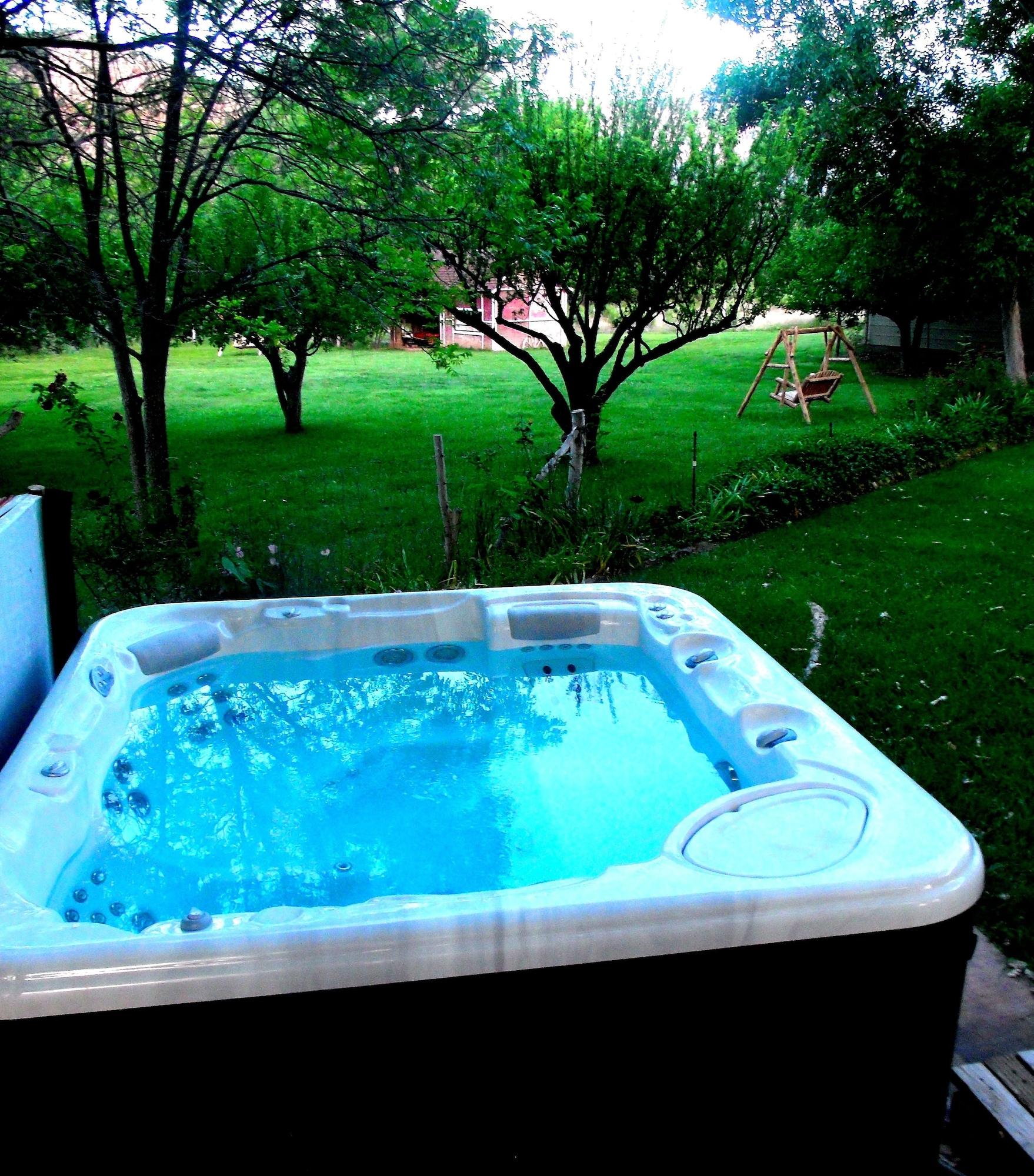 Varios Canyon Vista Lodge