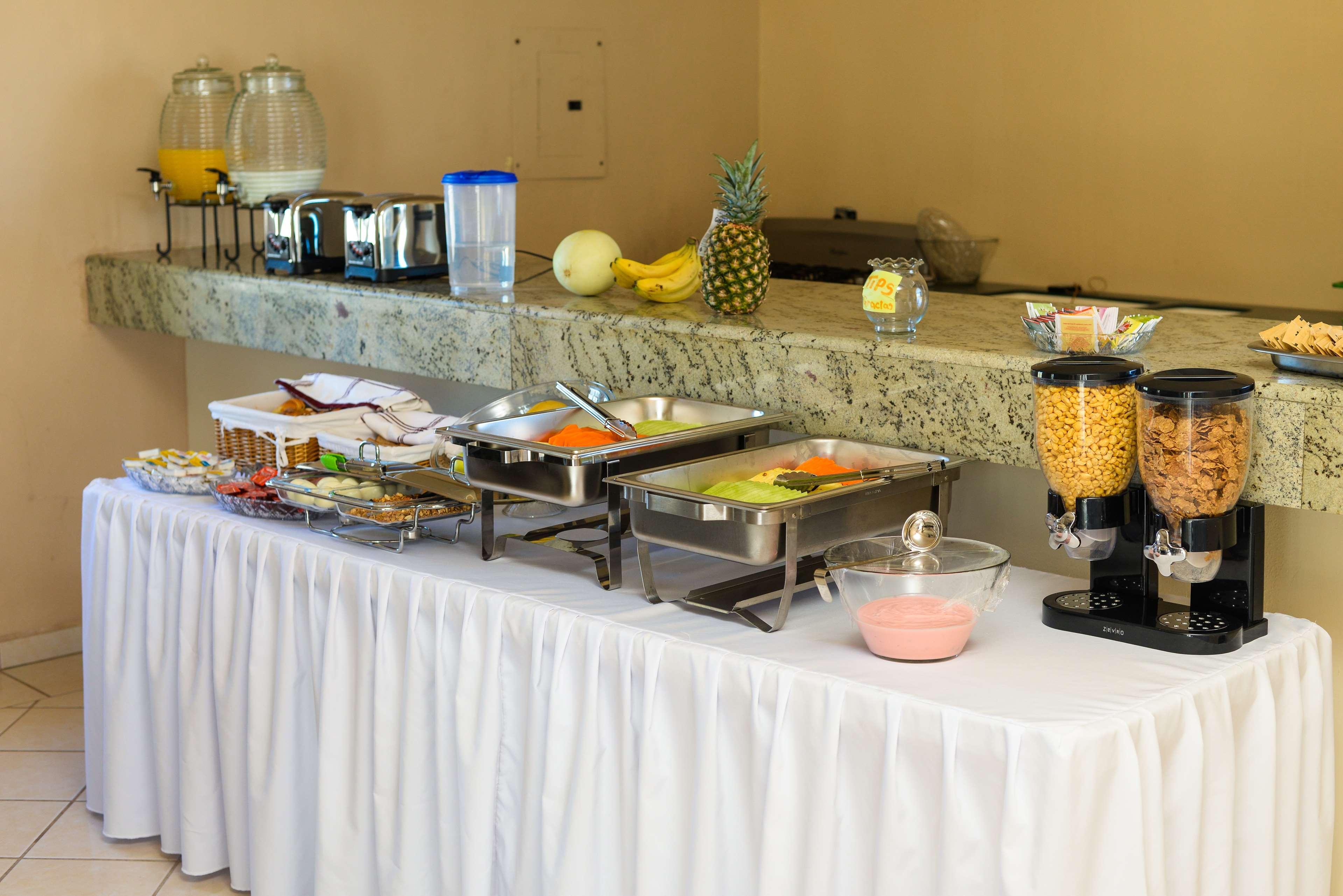 Restaurant Laos Mar Hotel & Suites
