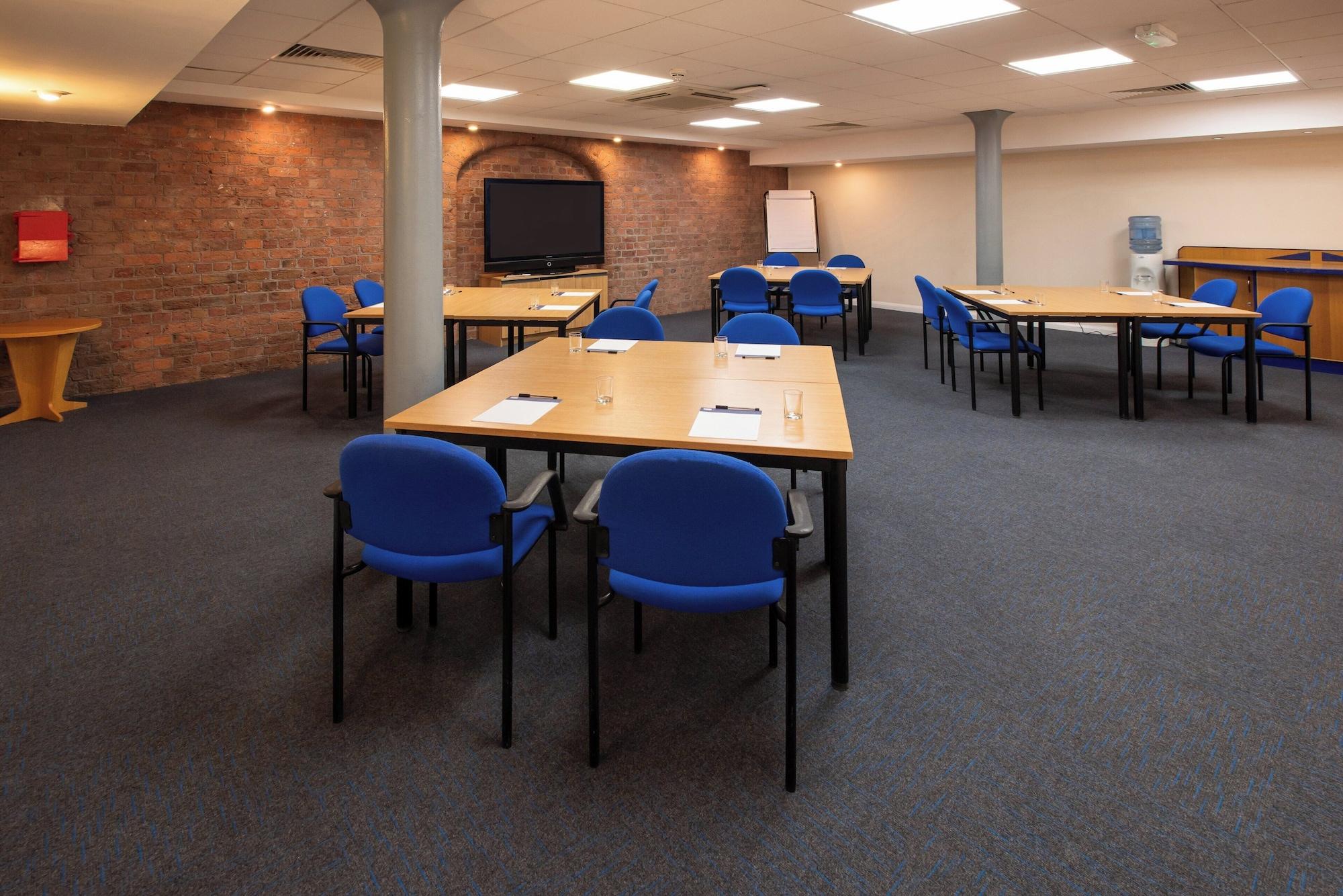 Sala de reuniões Holiday Inn Express Albert Dock by IHG