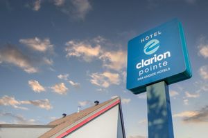 Alojamiento - Clarion Pointe Quebec Airport