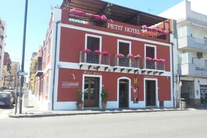 Alojamiento - Petit Hotel