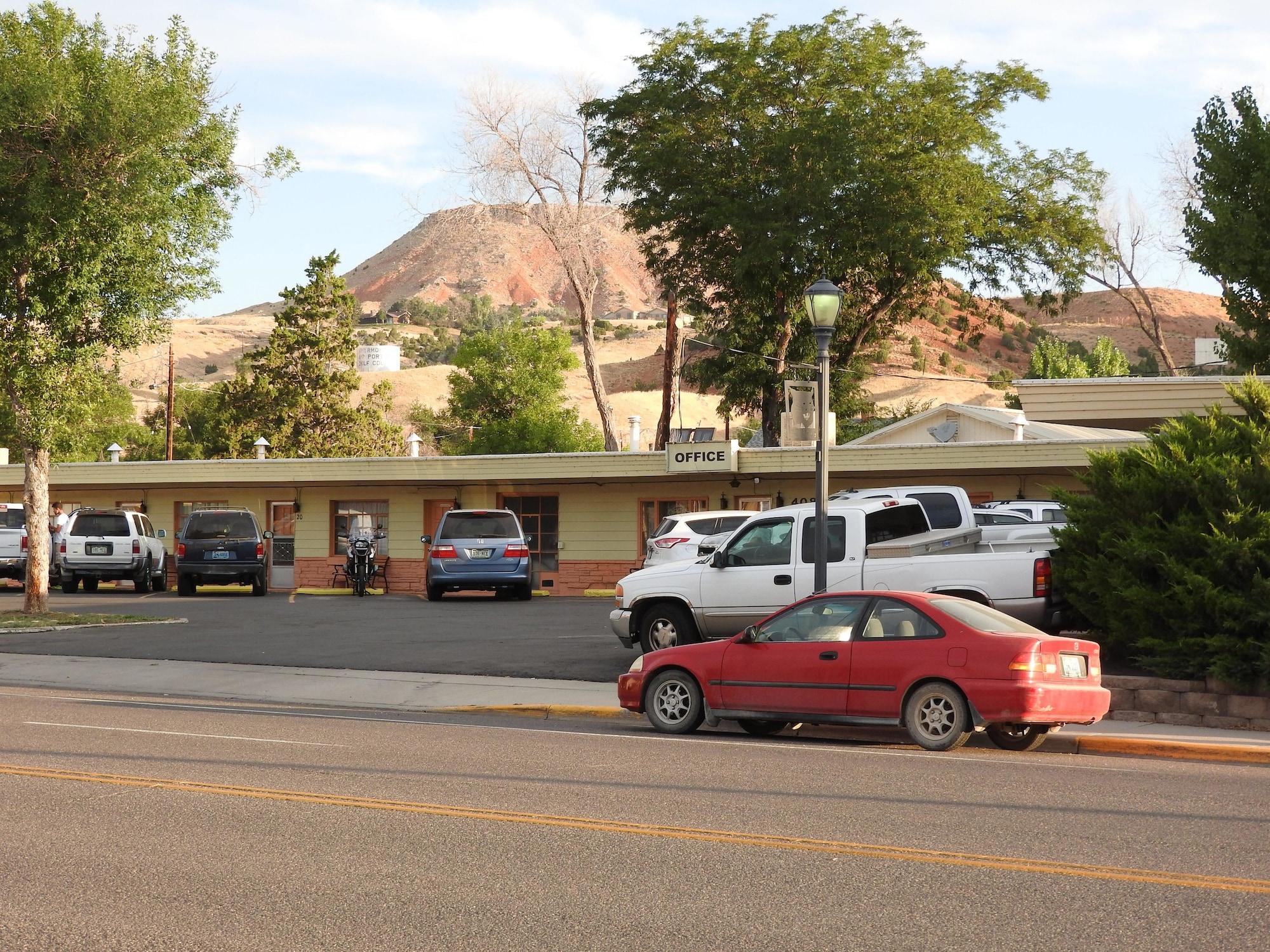 Varios Rainbow Motel