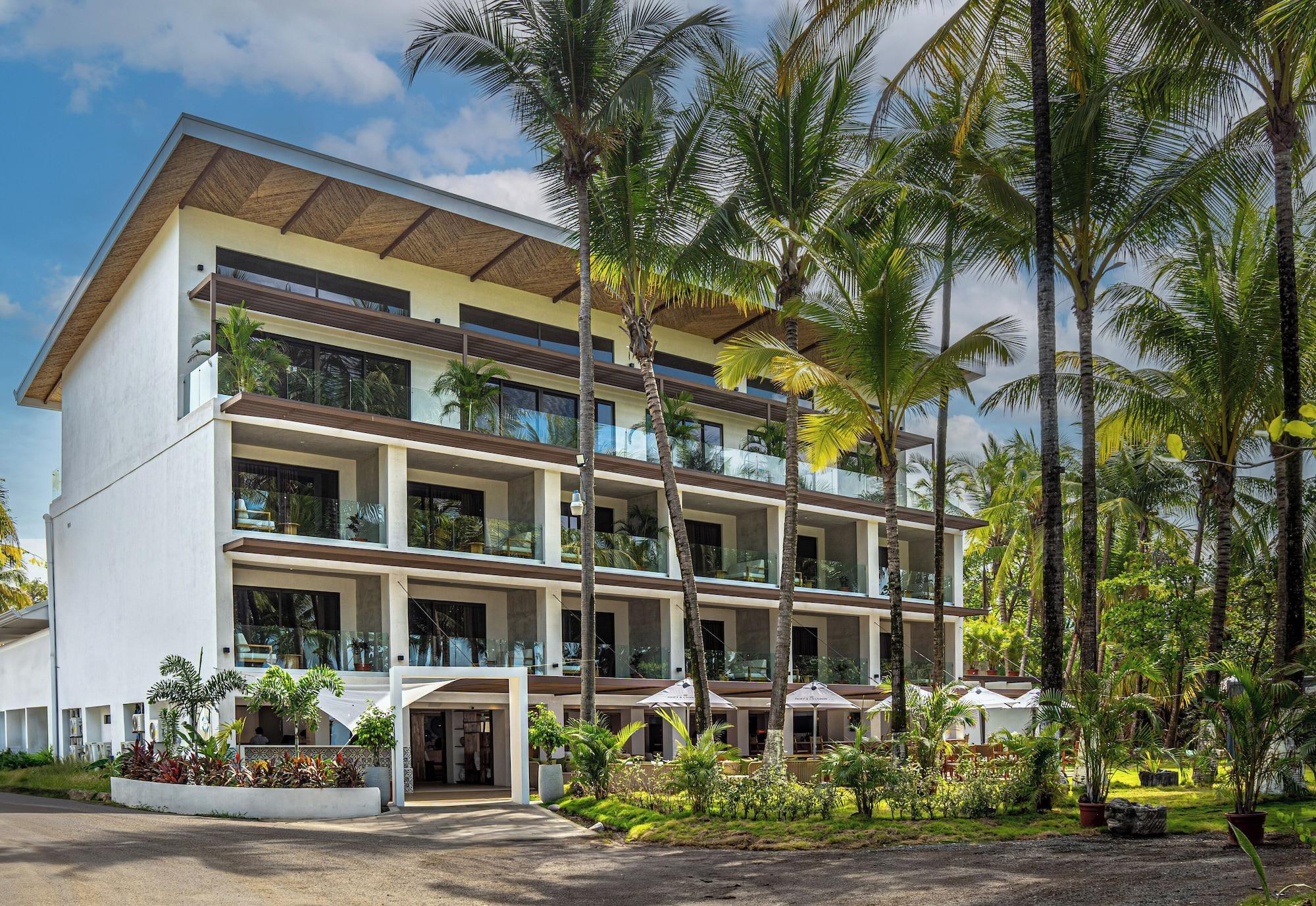 Vista Exterior Hotel Lia