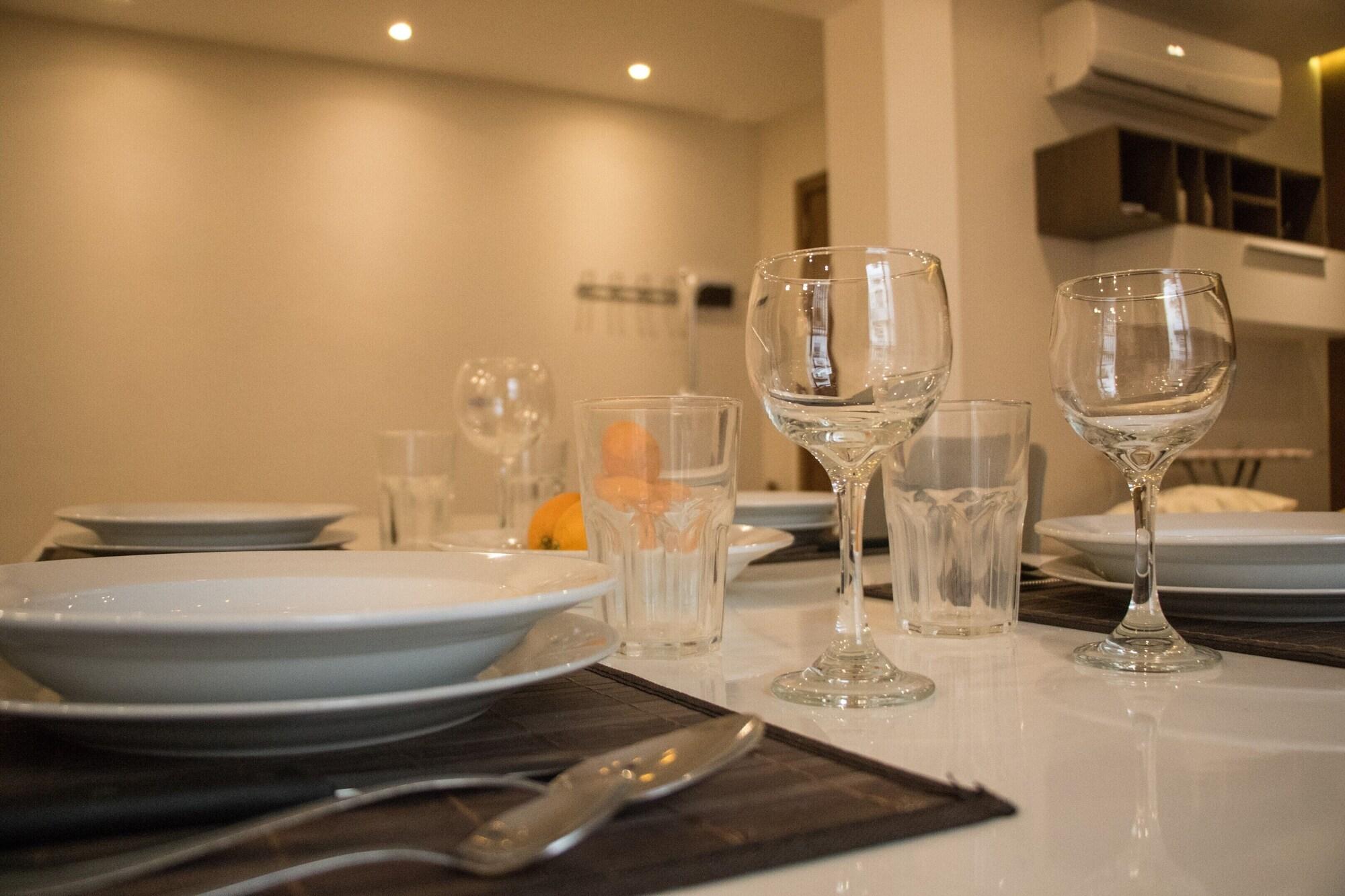 Restaurant Luxury Msida Circle Suites