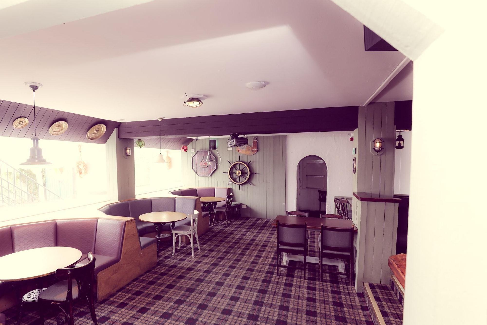 Comodidades del Alojamiento The Commodore Inn