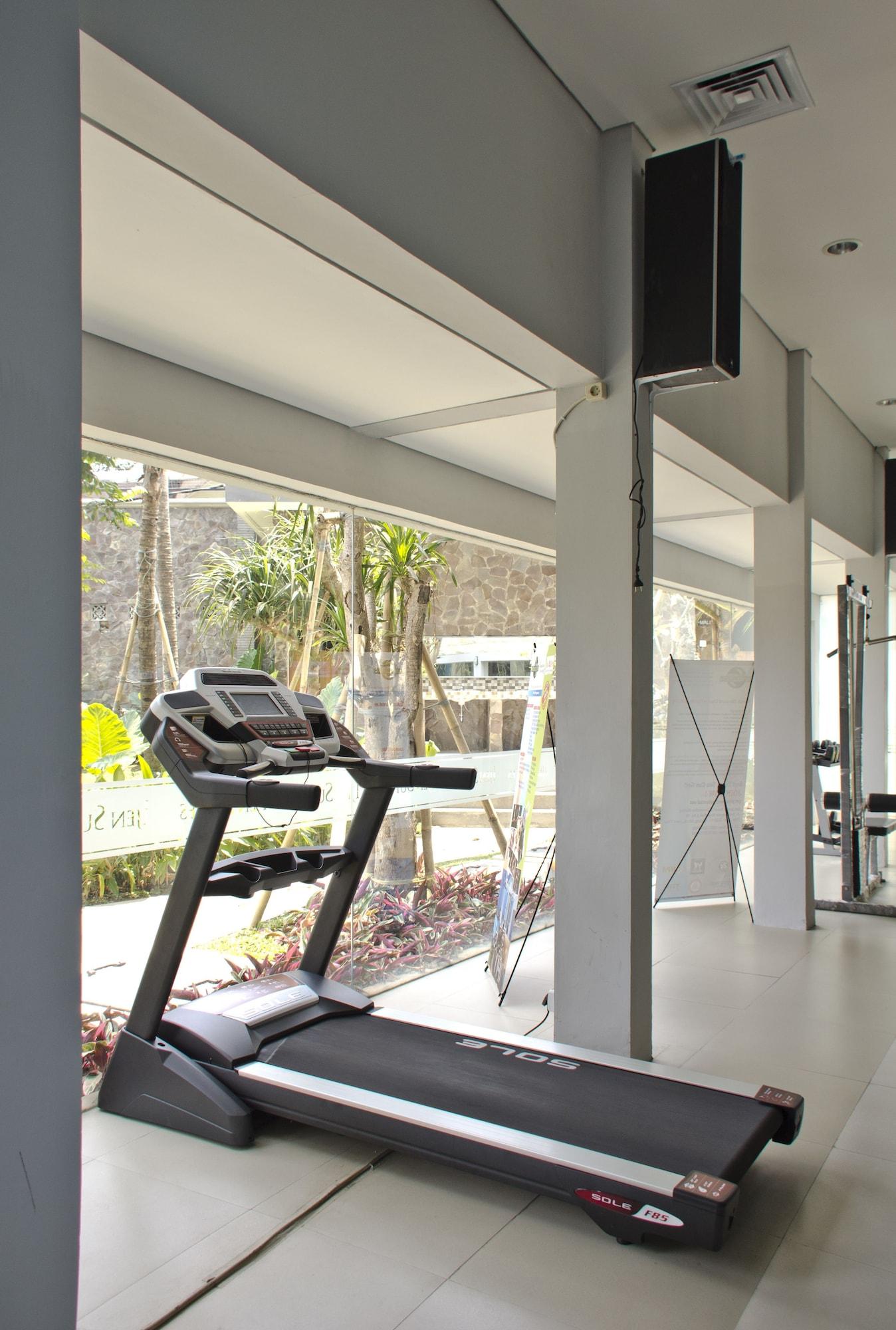 Gimnasio Ijen Suites Hotel