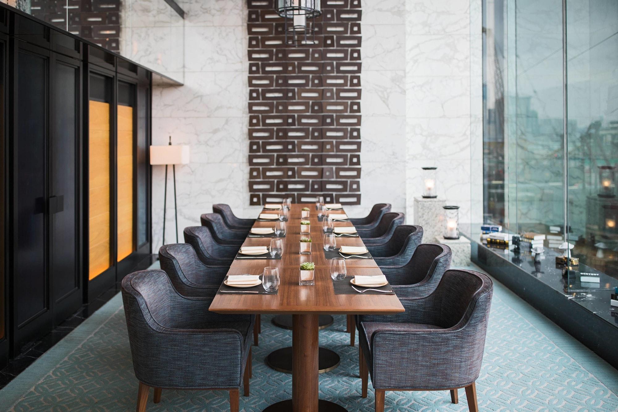 Restaurant Renaissance Hong Kong Harbour View Hotel