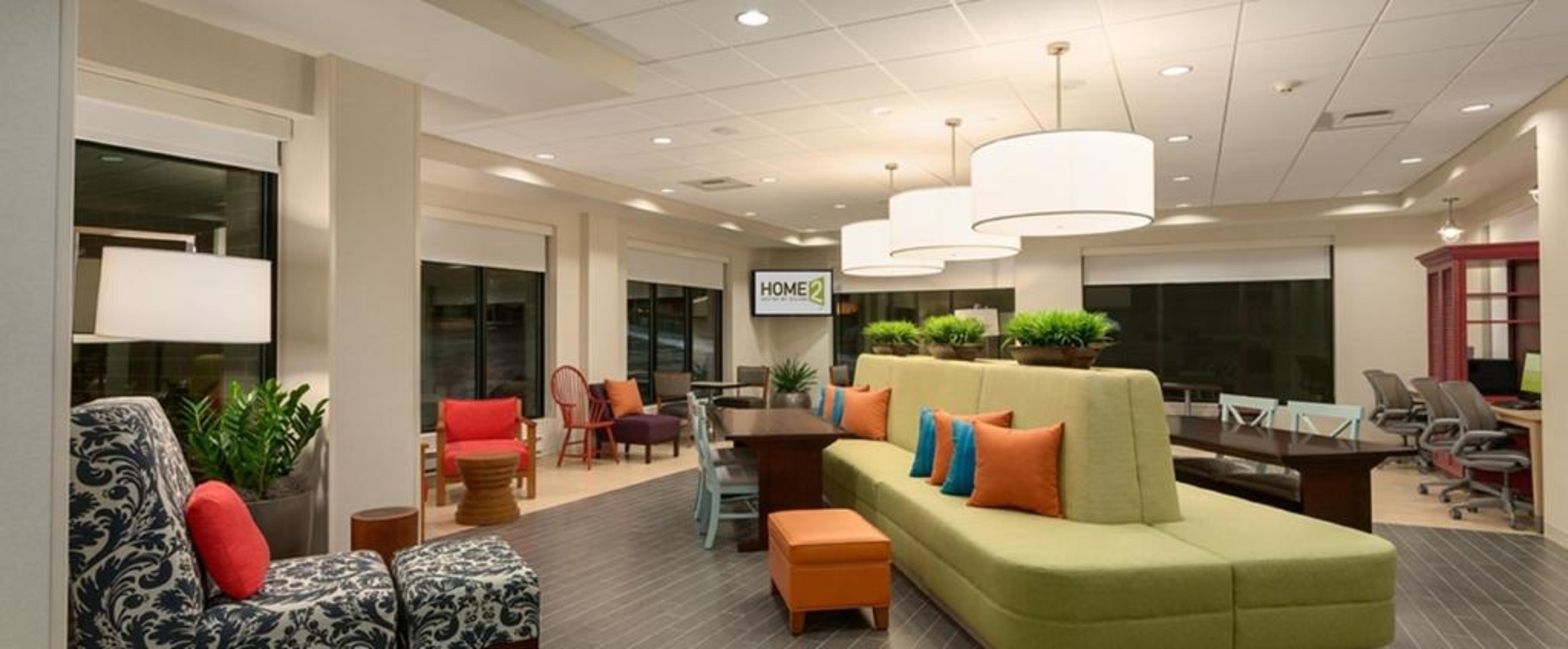 Vista Lobby Home2 Suites by Hilton at the Galleria